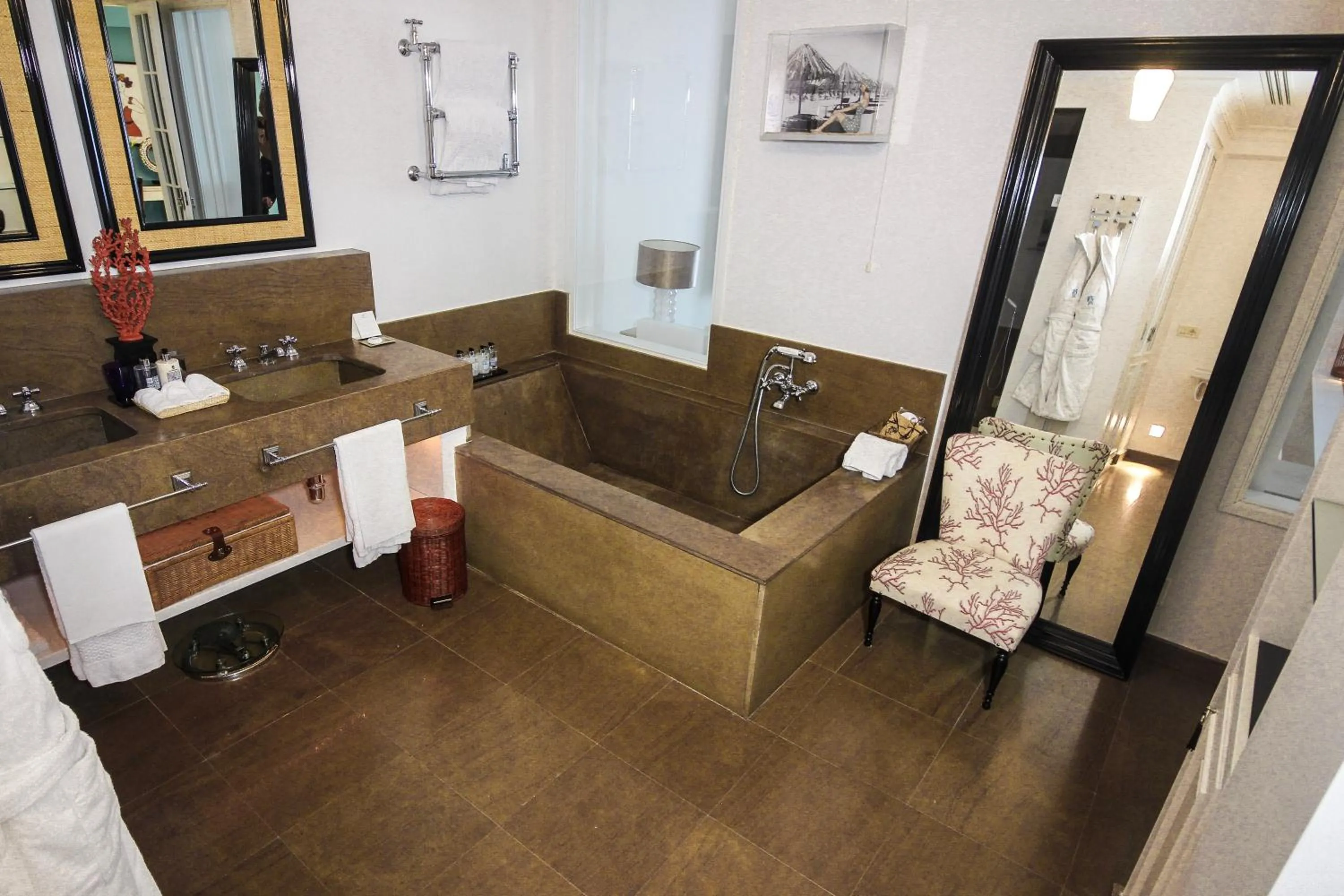 Bathroom in Capri Tiberio Palace - The Leading Hotels of the World