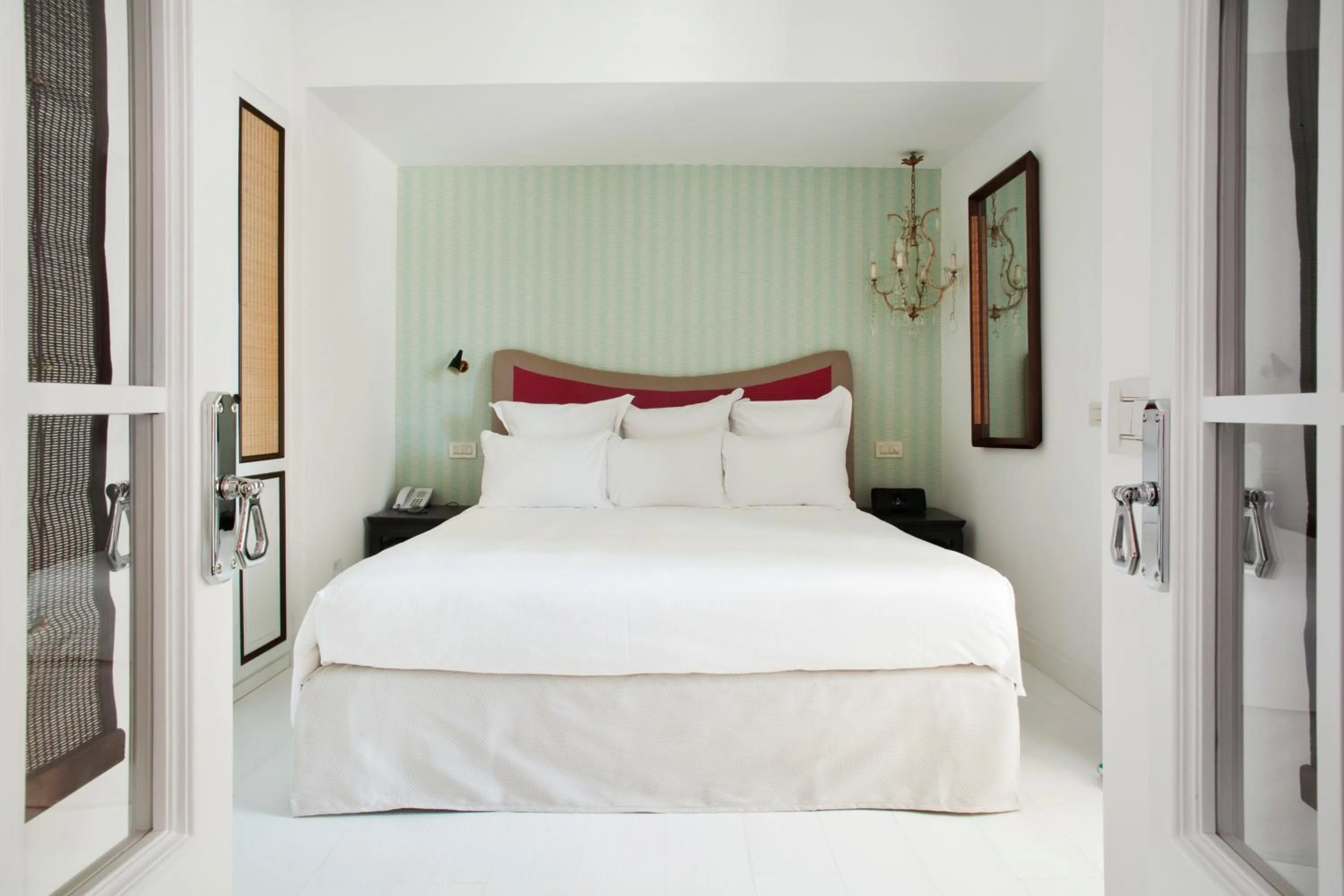 Photo of the whole room, Bed in Capri Tiberio Palace - The Leading Hotels of the World