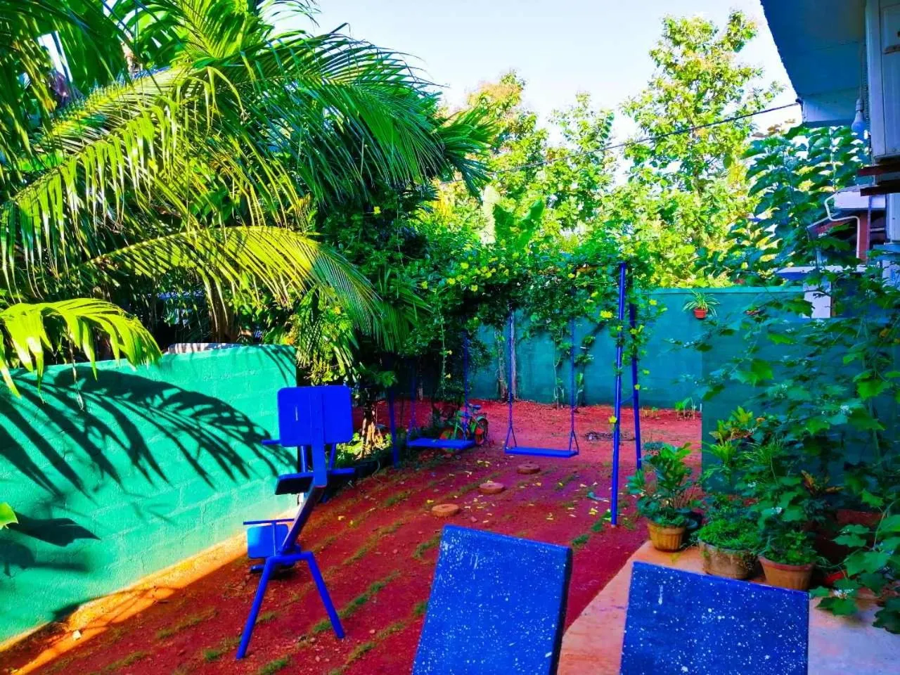 Garden view in White Guest