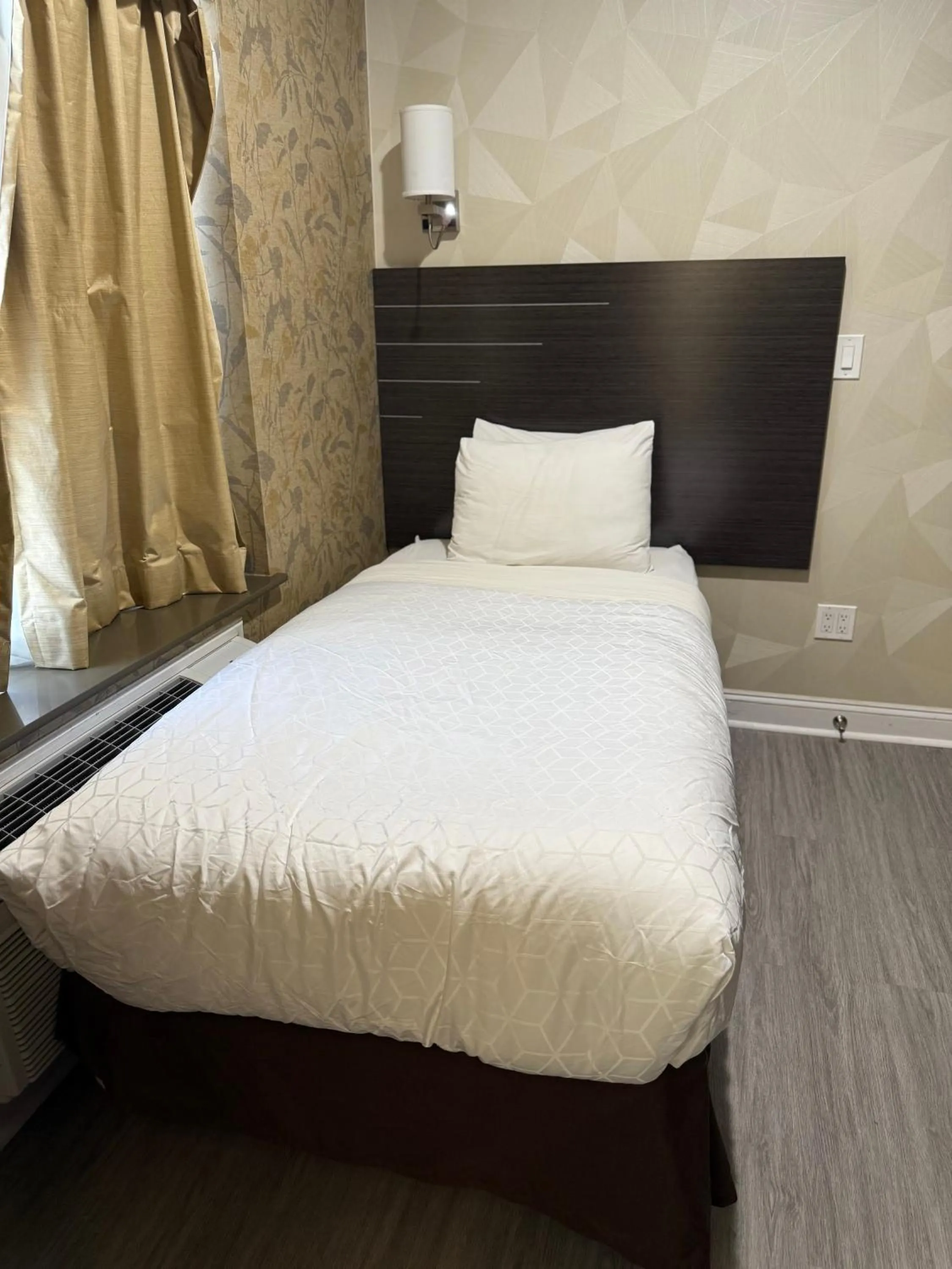 Bed in Grandview Hotel New York