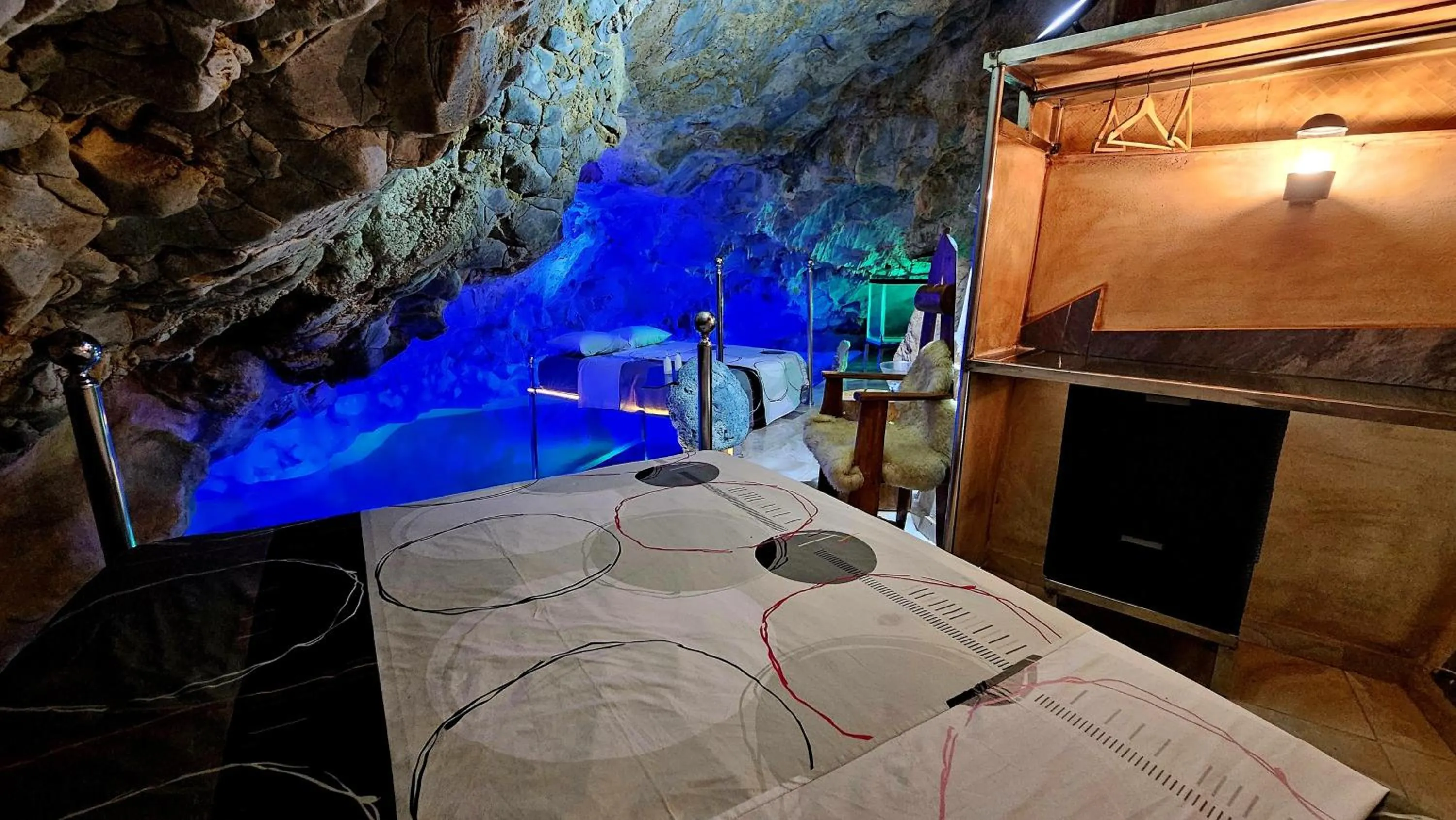 Bed in Sunset Samana