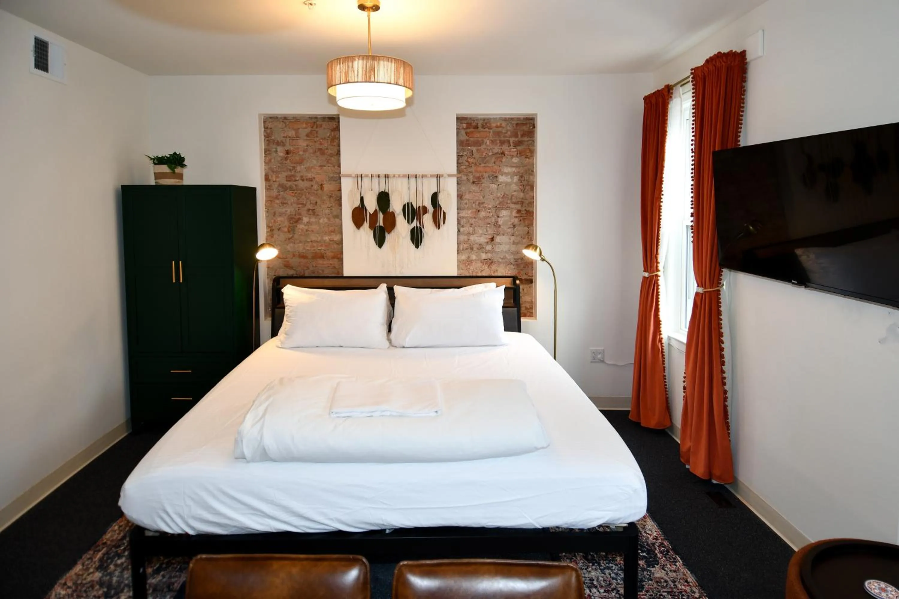 Bed in HighRoad Washington DC