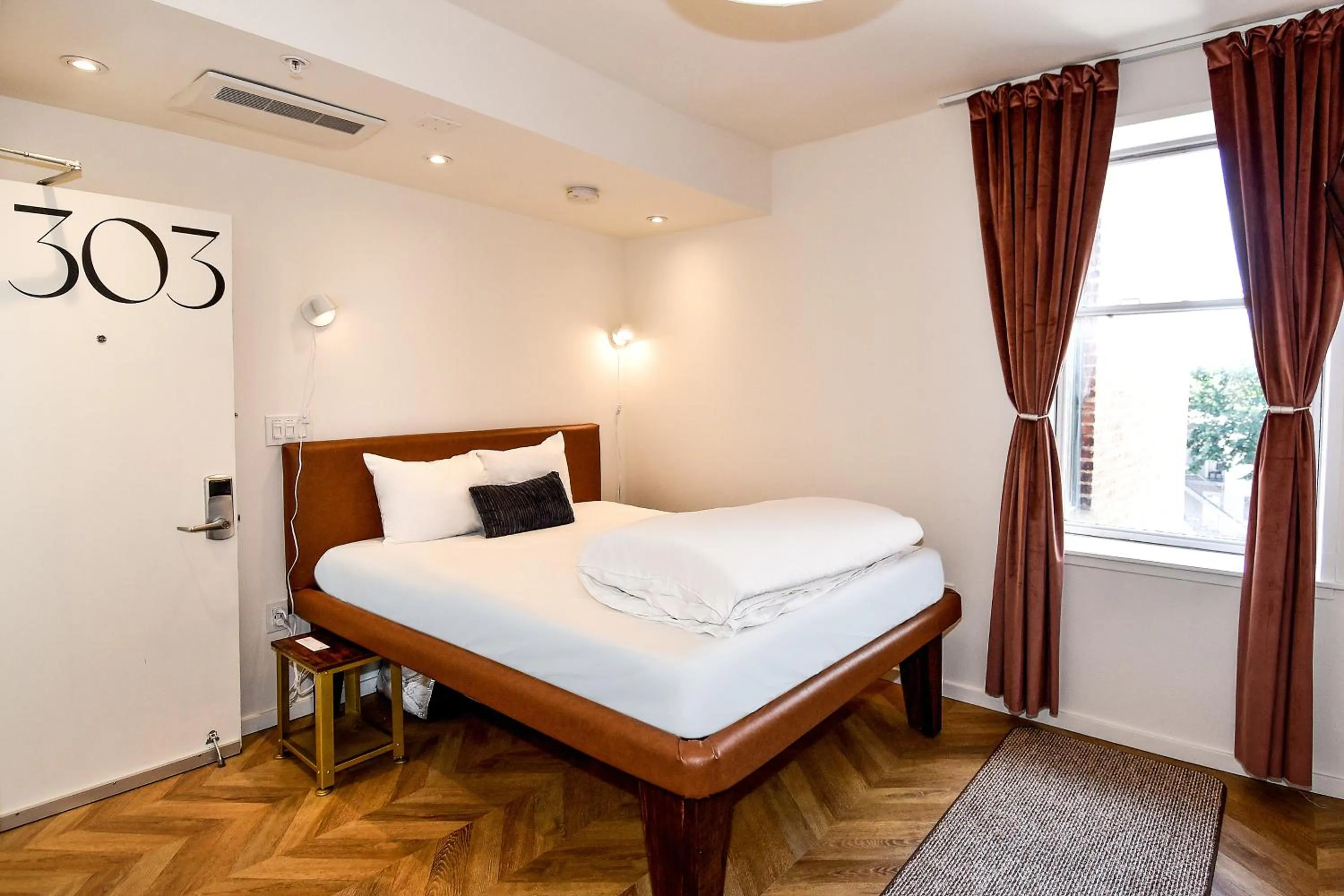 Bed in HighRoad Washington DC