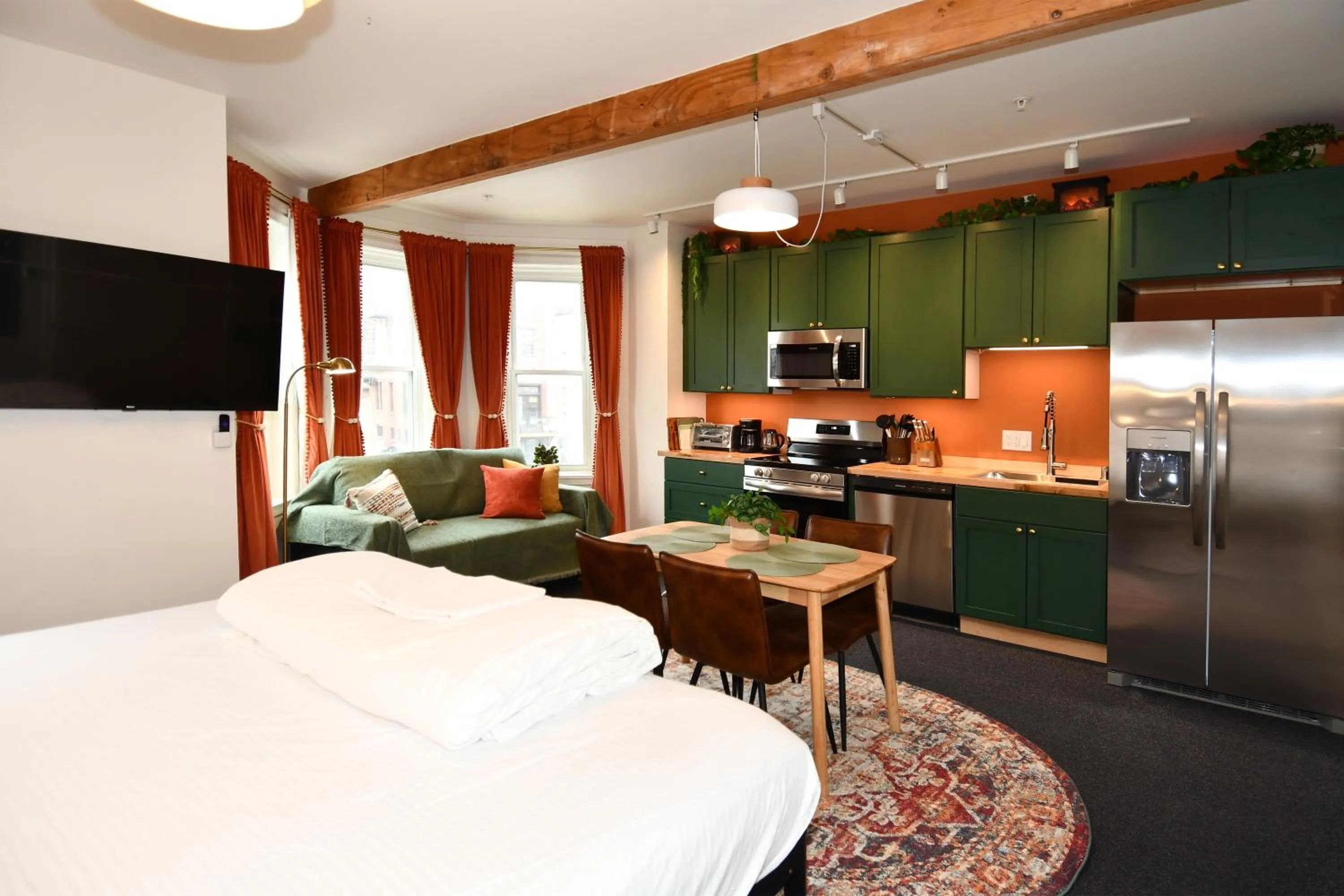 Bed in HighRoad Washington DC