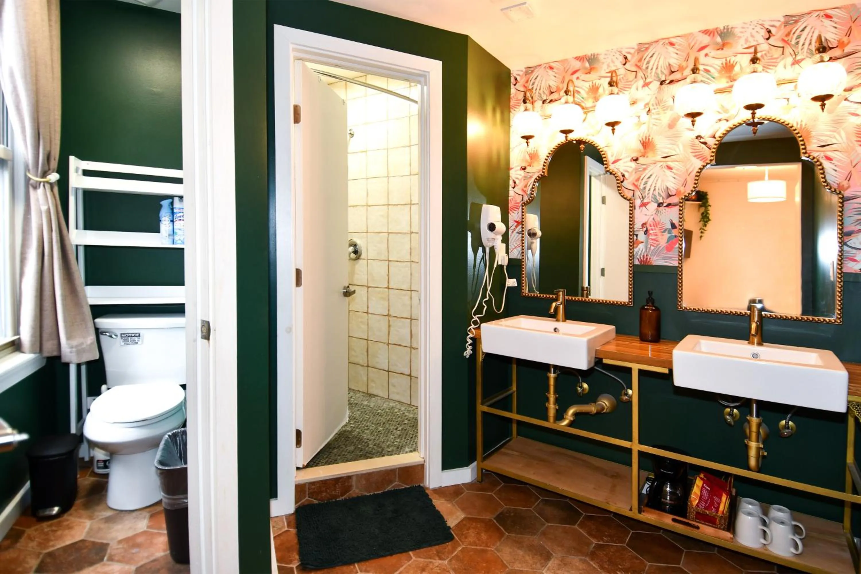 Shower in HighRoad Washington DC