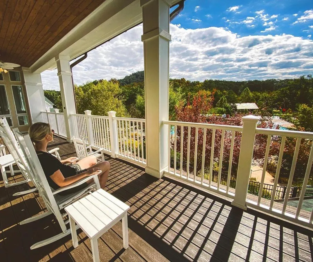 Day in Dollywood's DreamMore Resort and Spa