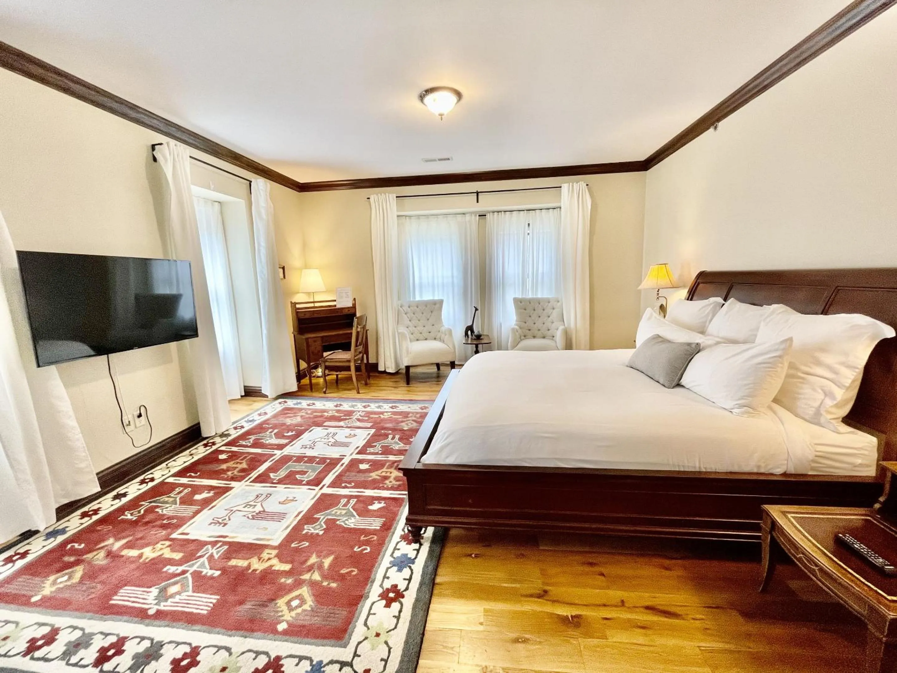 Bedroom, Bed in Dartmouth House