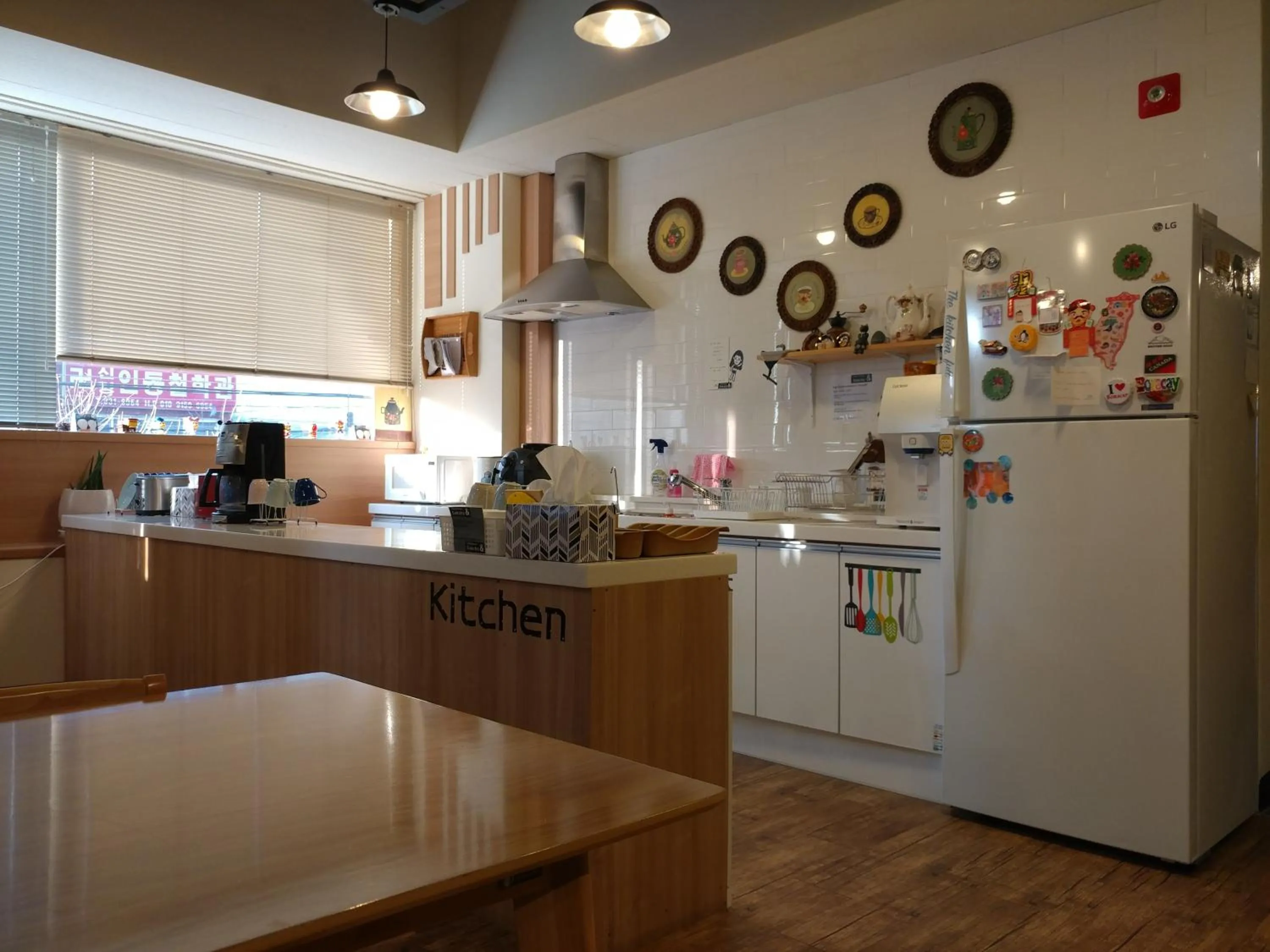 Lounge or bar in Sokcho & Guesthouse