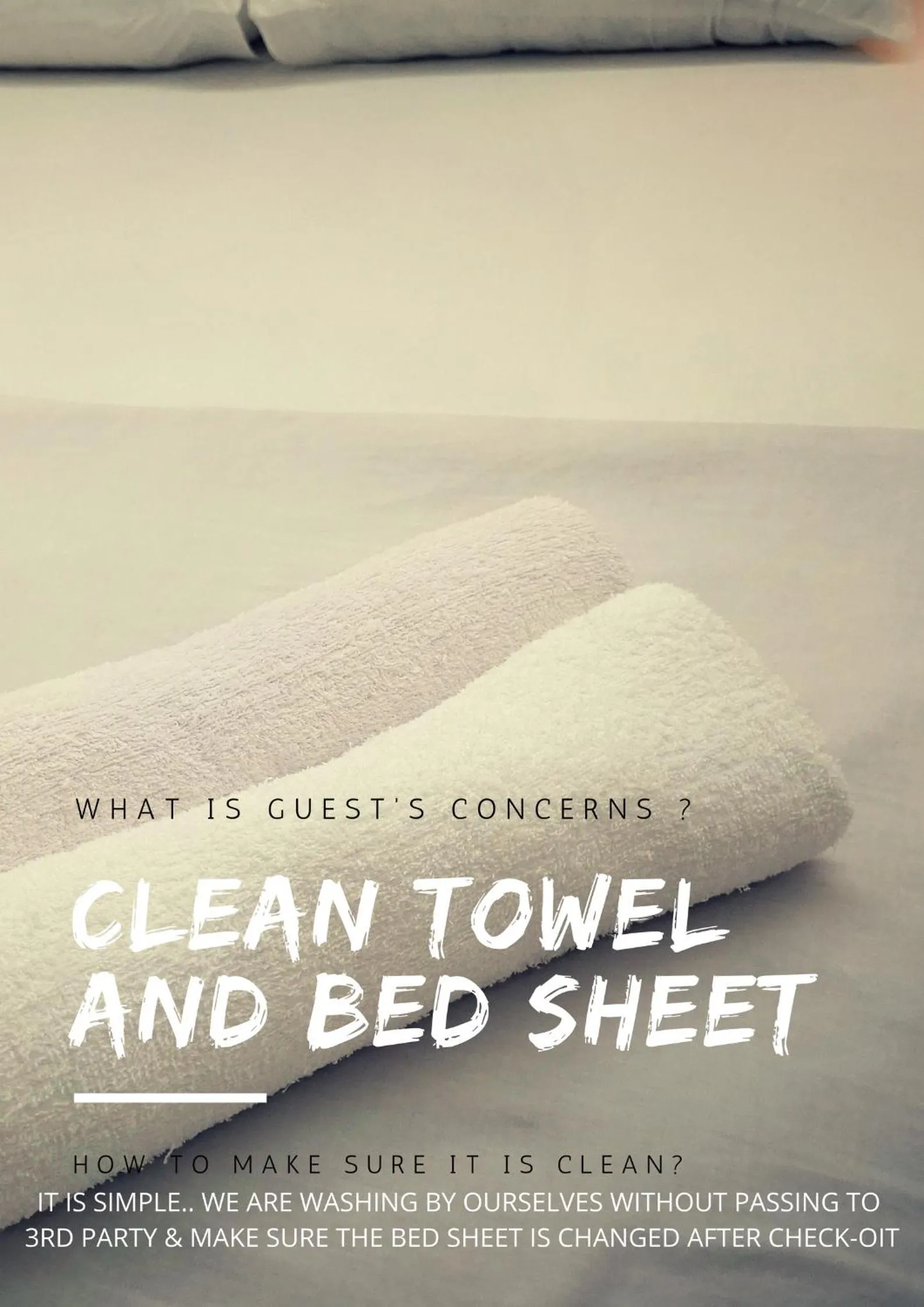 Bed in Dragon Door Hotel