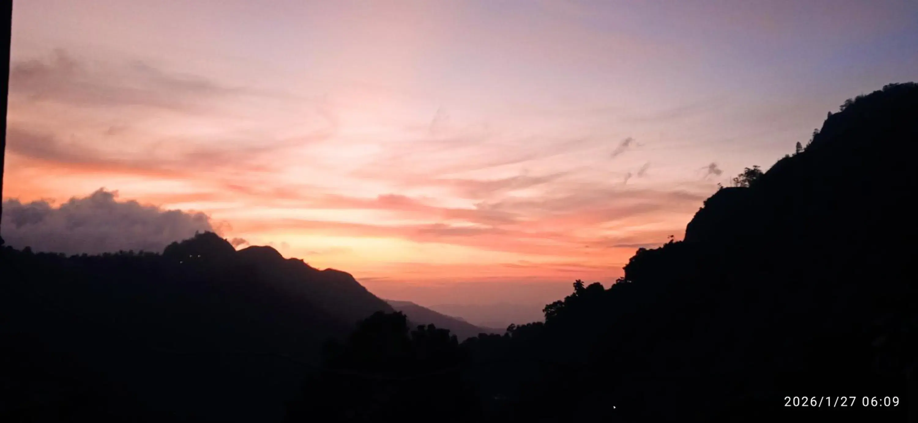 Deluxe Double Room with Balcony in Welcome Inn Deluxe Double Room with Balcony in Welcome Inn