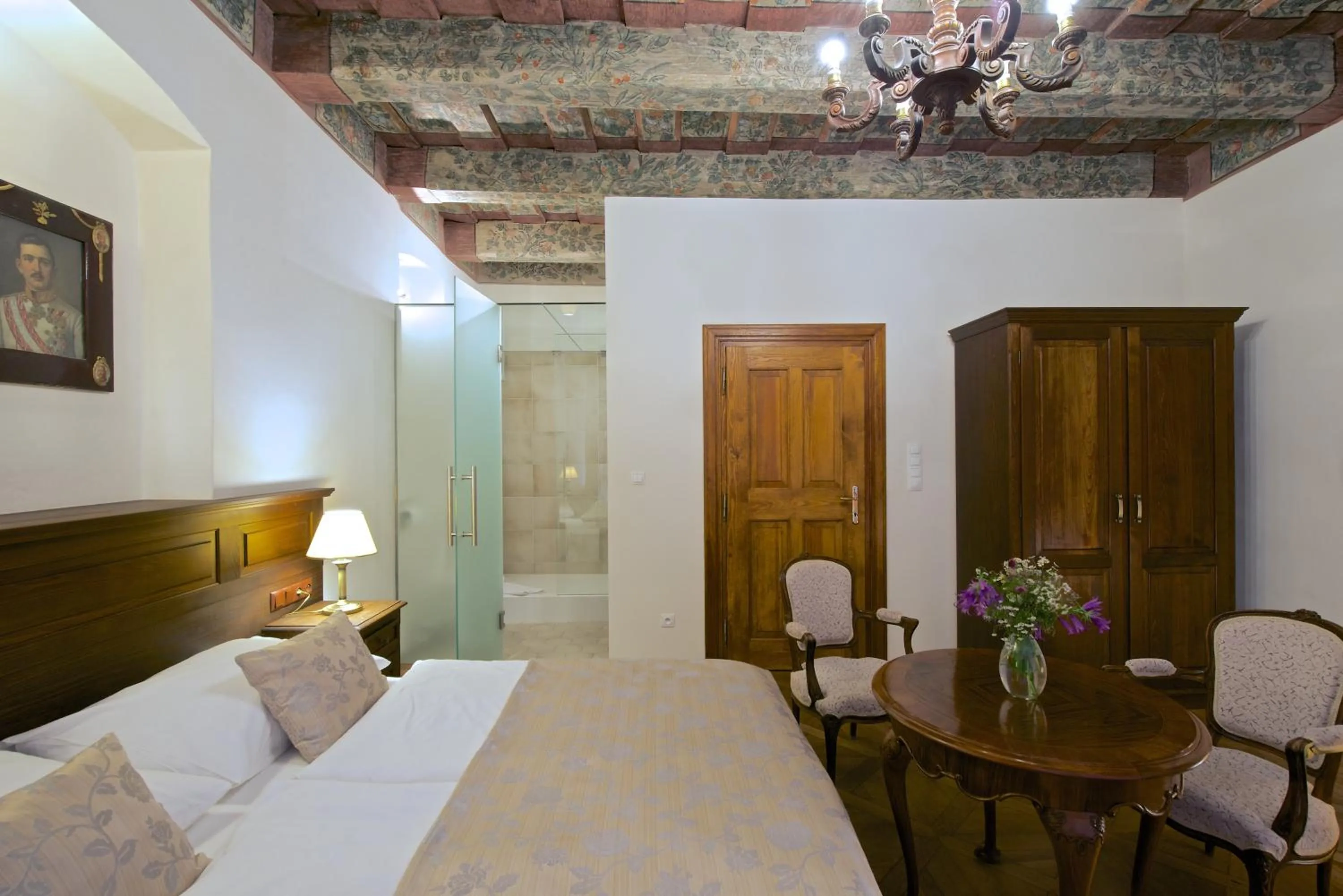 Bathroom, Bed in Residence U Mecenáše