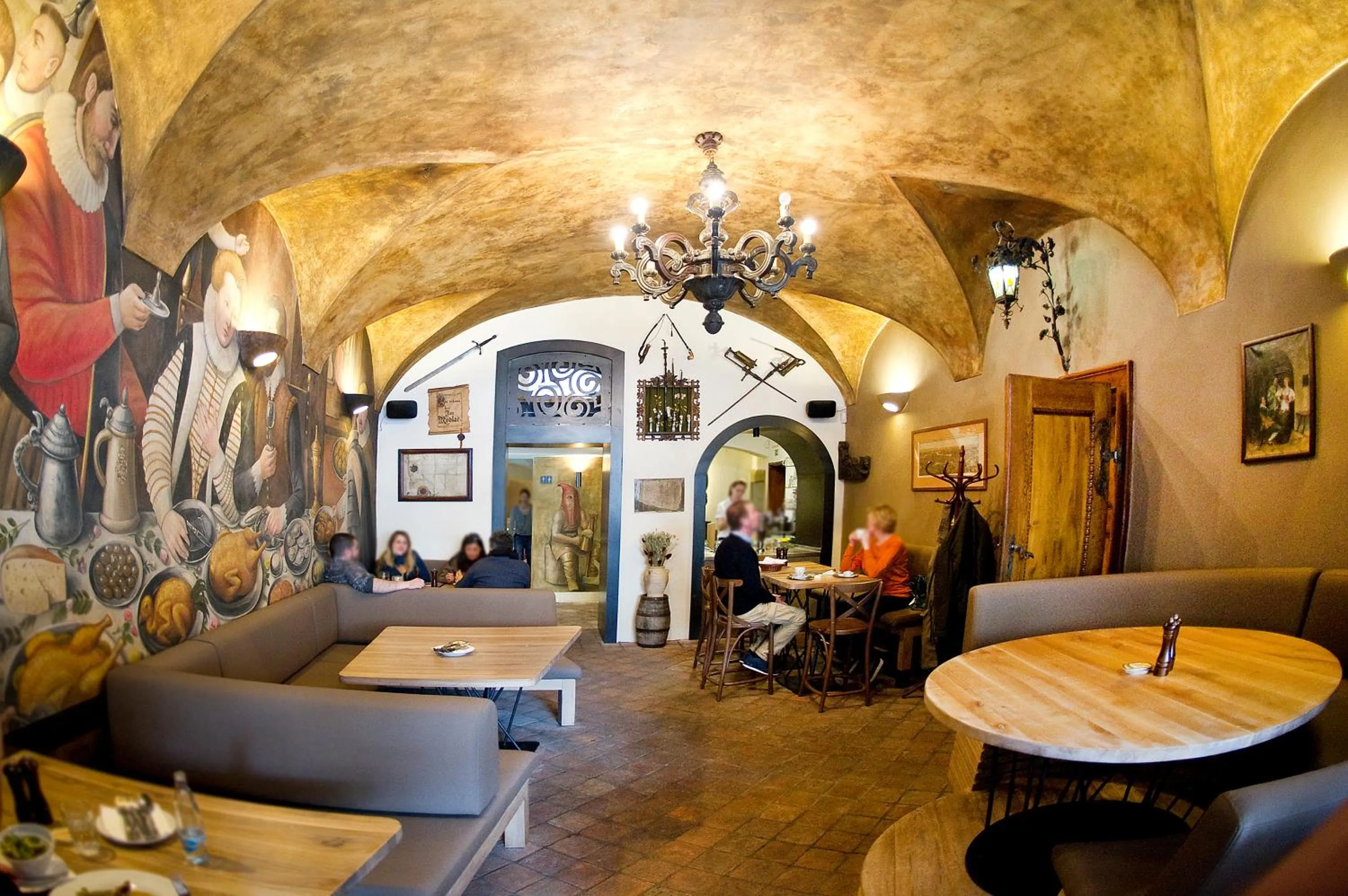 Restaurant/places to eat in Residence U Mecenáše