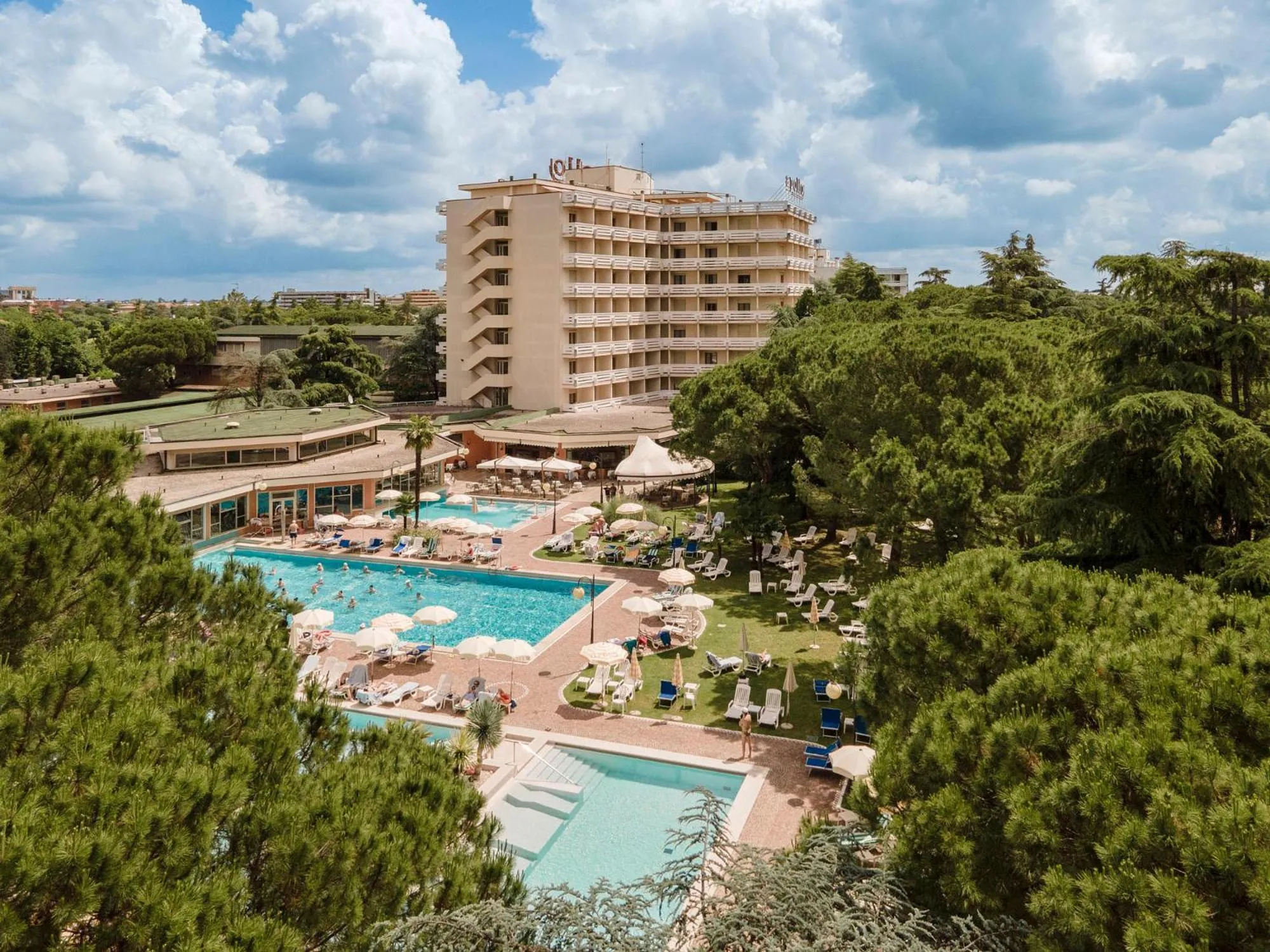 Property building in Hotel Apollo Terme