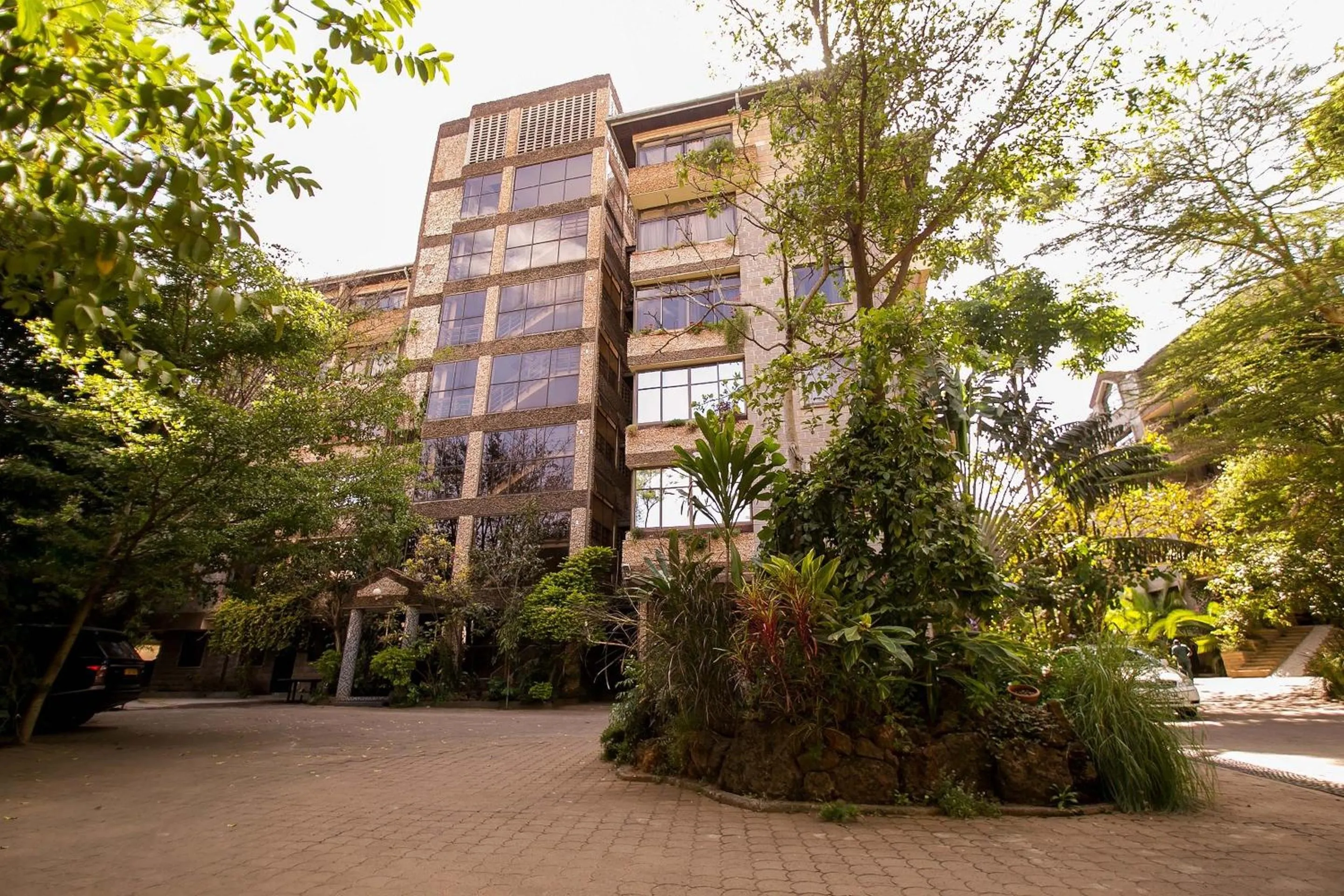 Property building in Kates Apartments