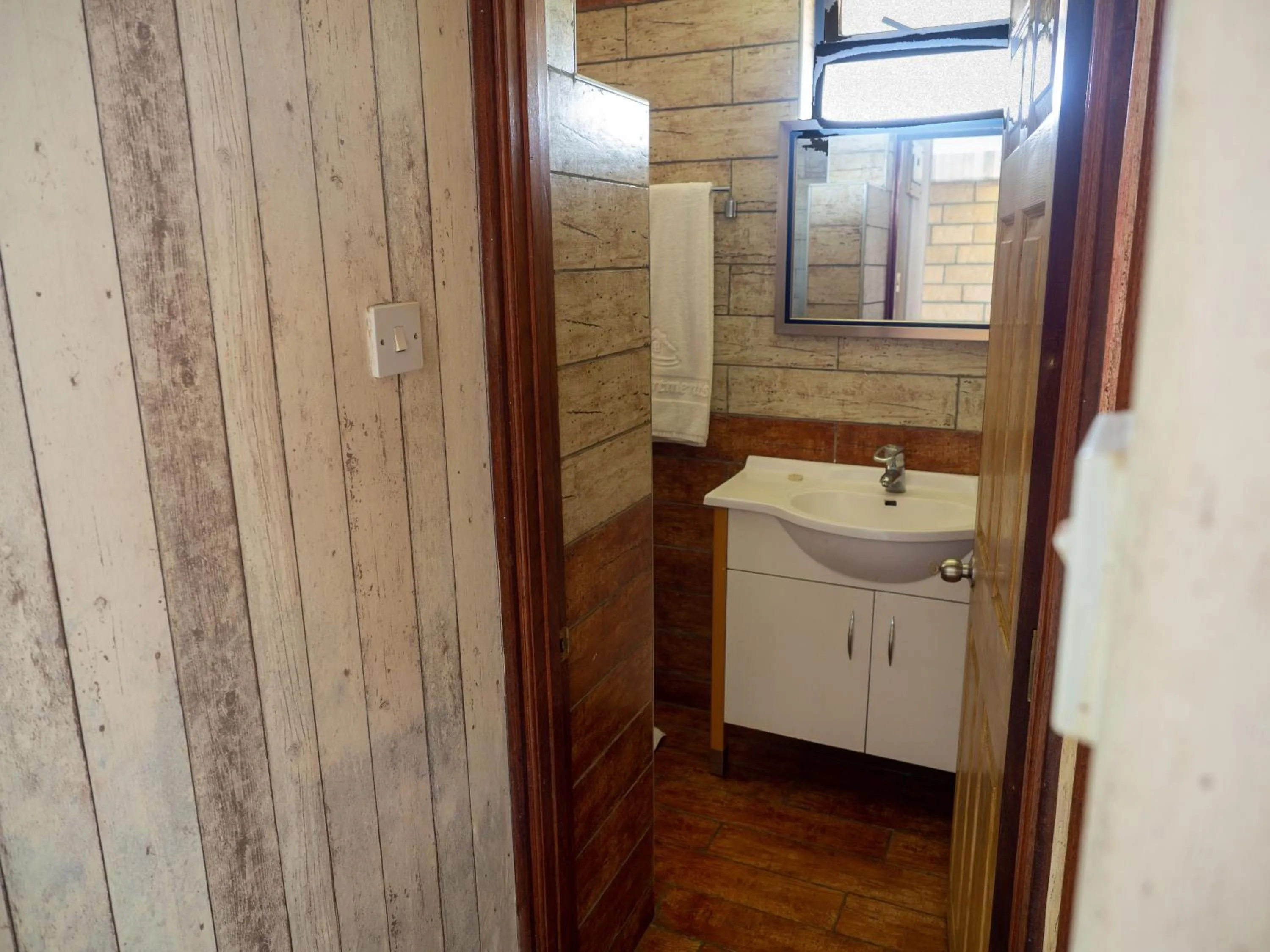 Bathroom in Kates Apartments