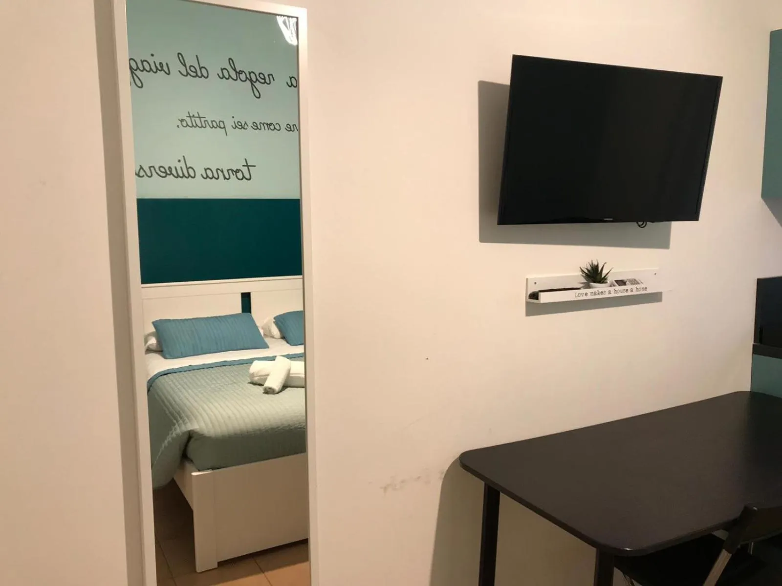 Photo of the whole room in Dormi a Roma