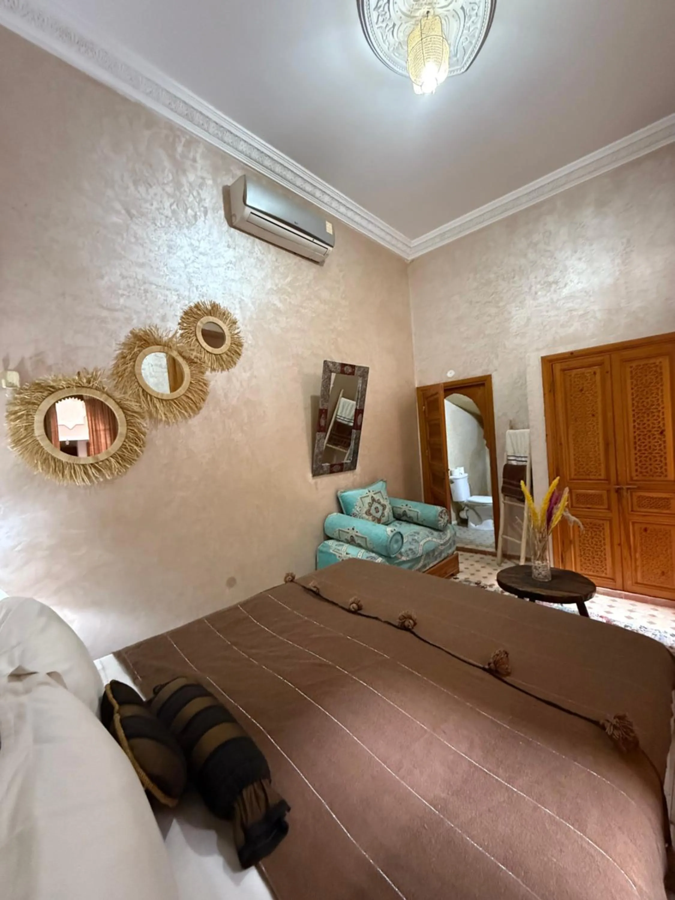 Bed in Riad Jenan Adam