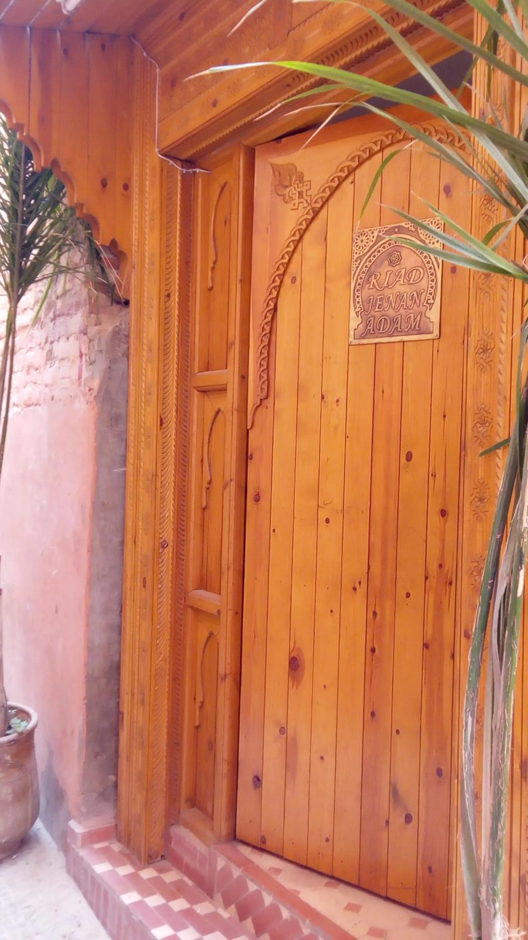 Property building in Riad Jenan Adam