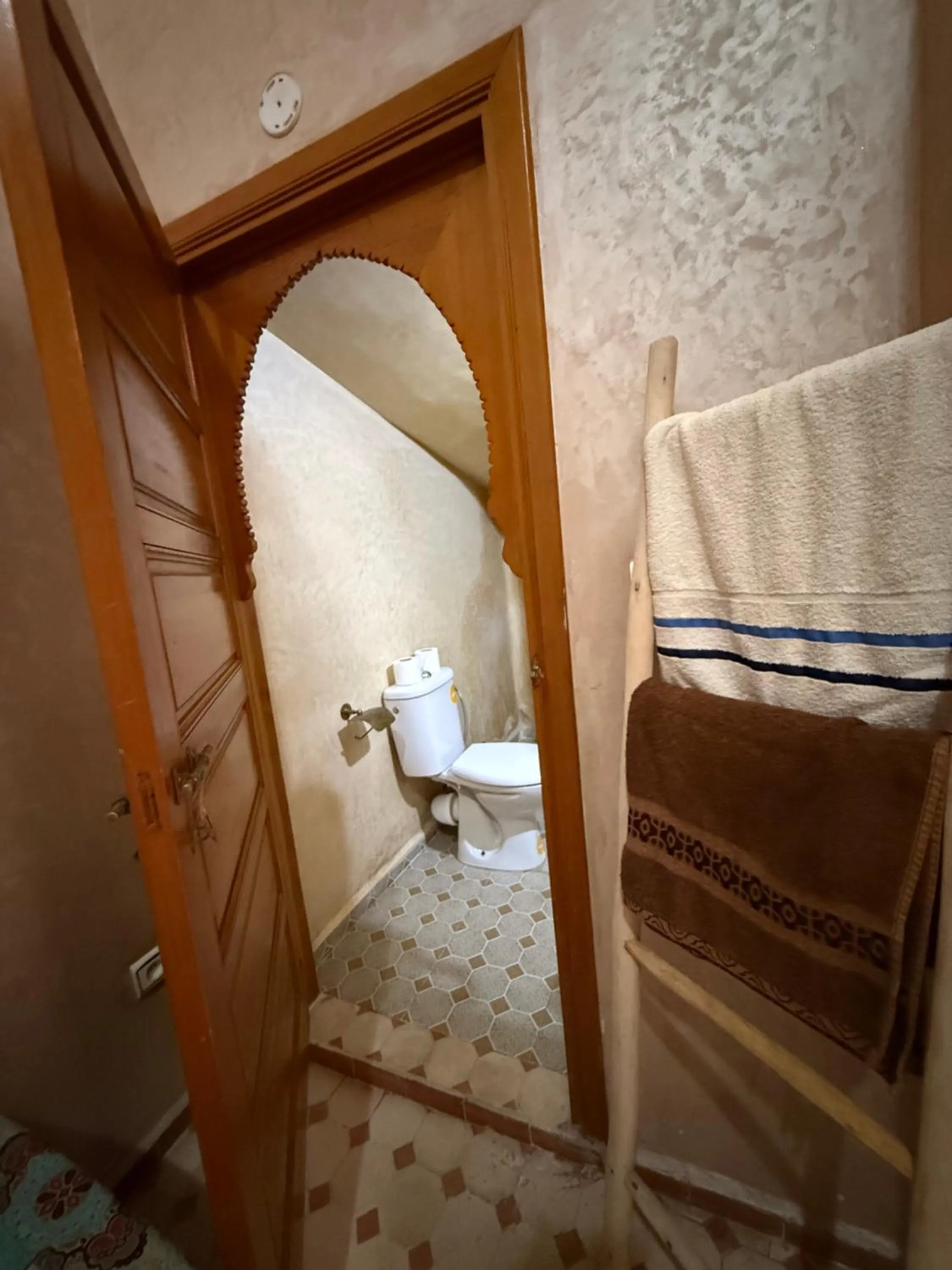 Shower in Riad Jenan Adam