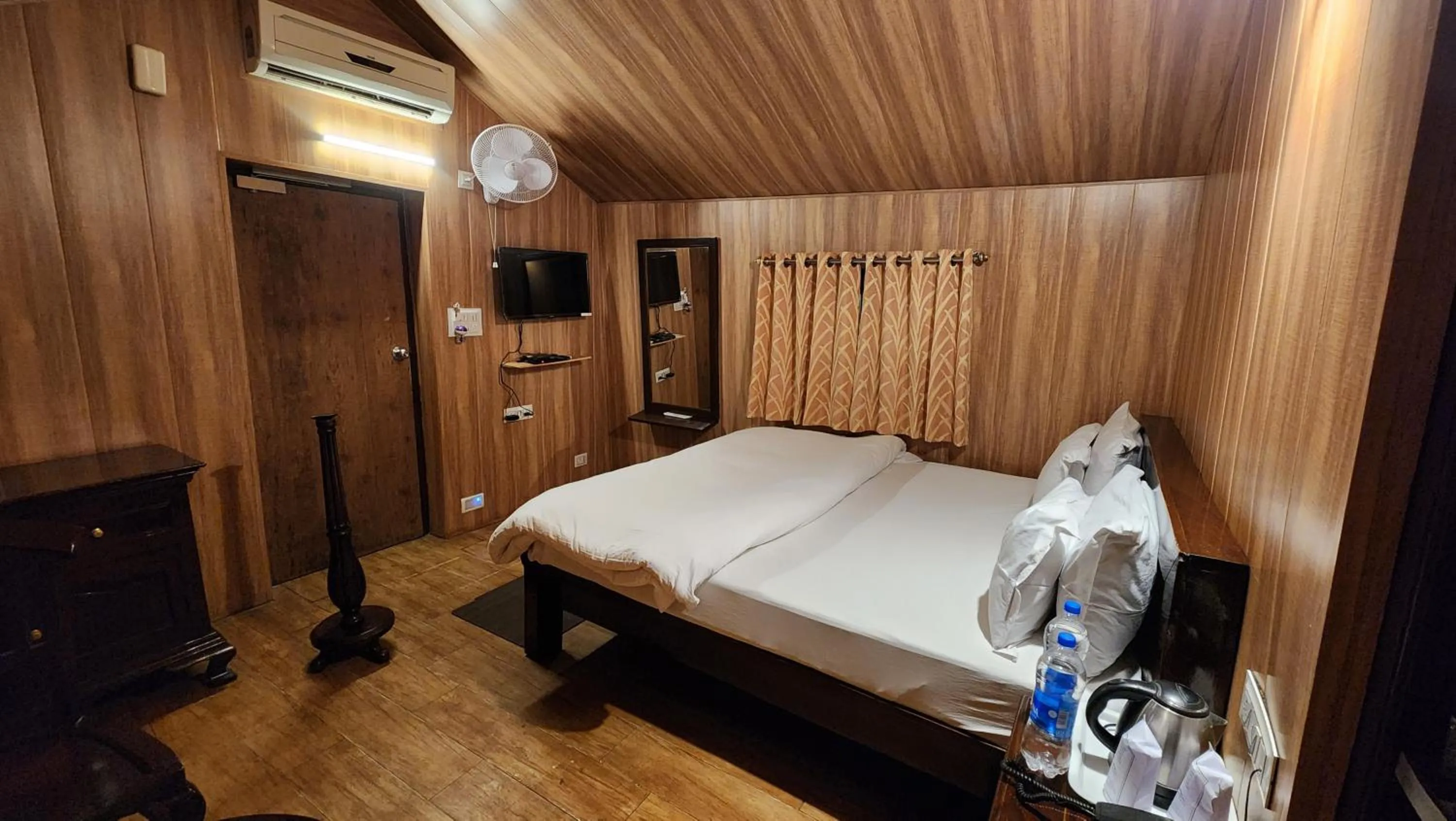 Hill 'N' You - A Boutique Garden Resort