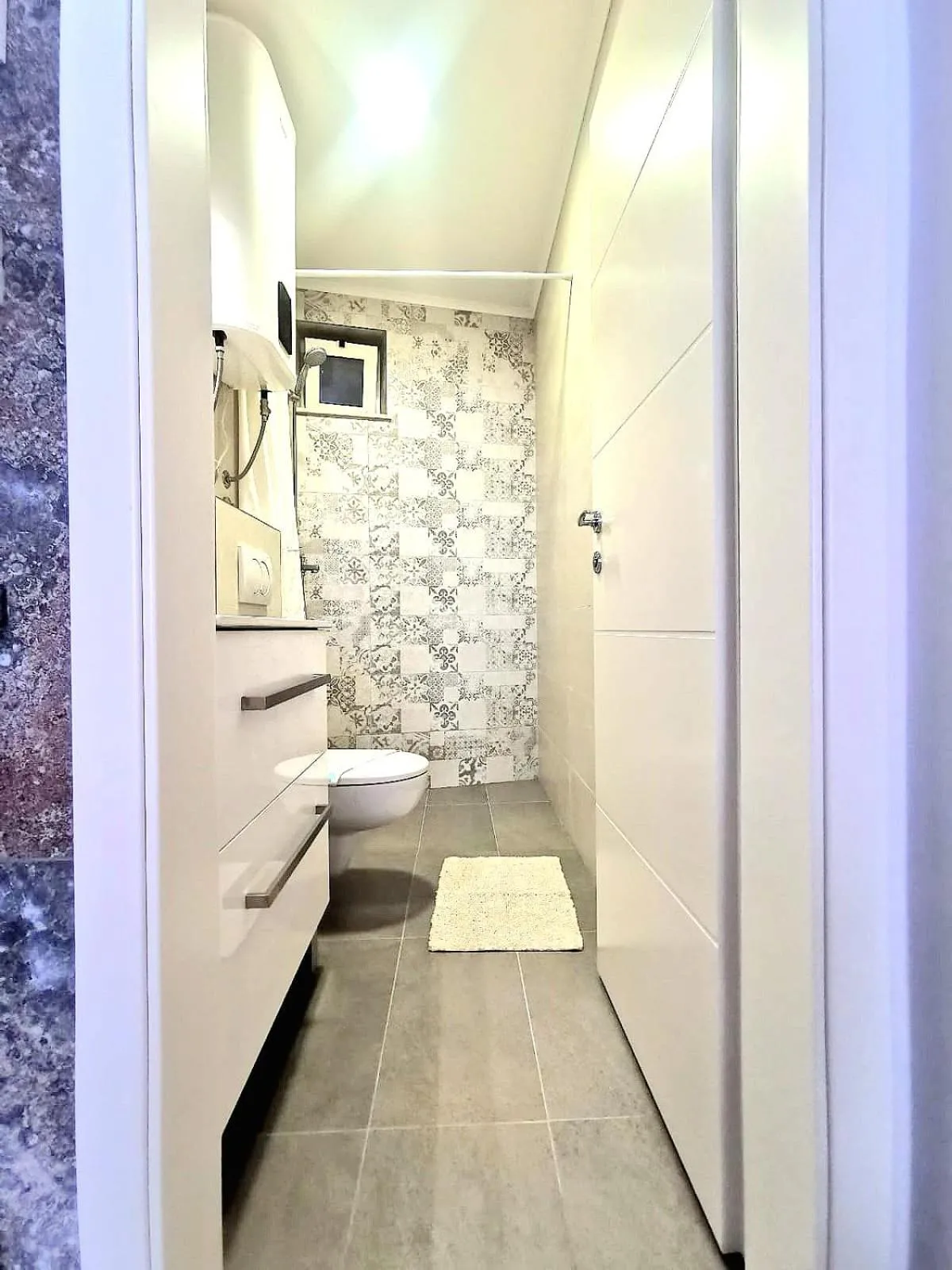 Shower in Imperium Apartments