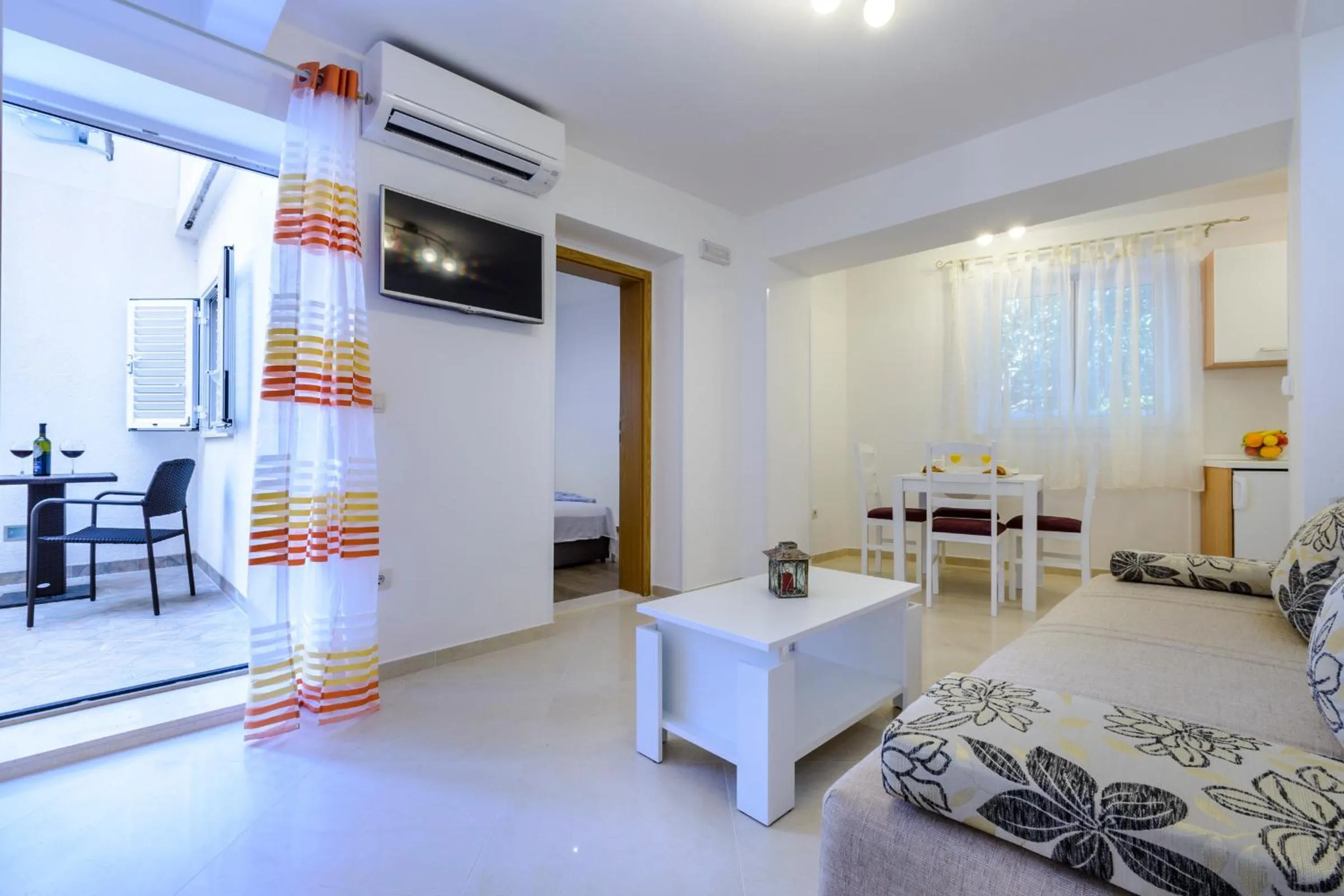 TV and multimedia in Imperium Apartments