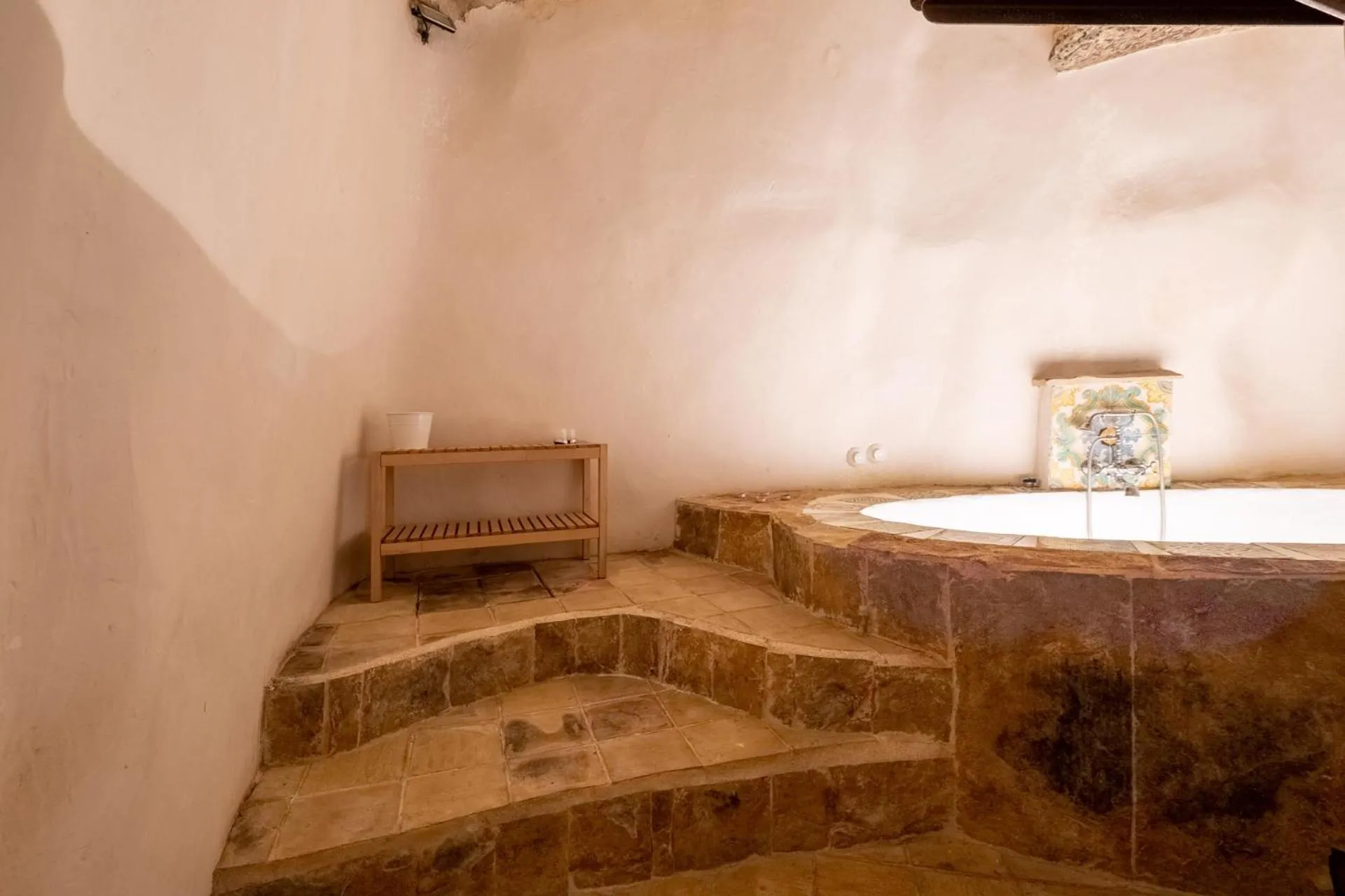 Bath in Si-Moutique, le Case-grotte degli Avi 2