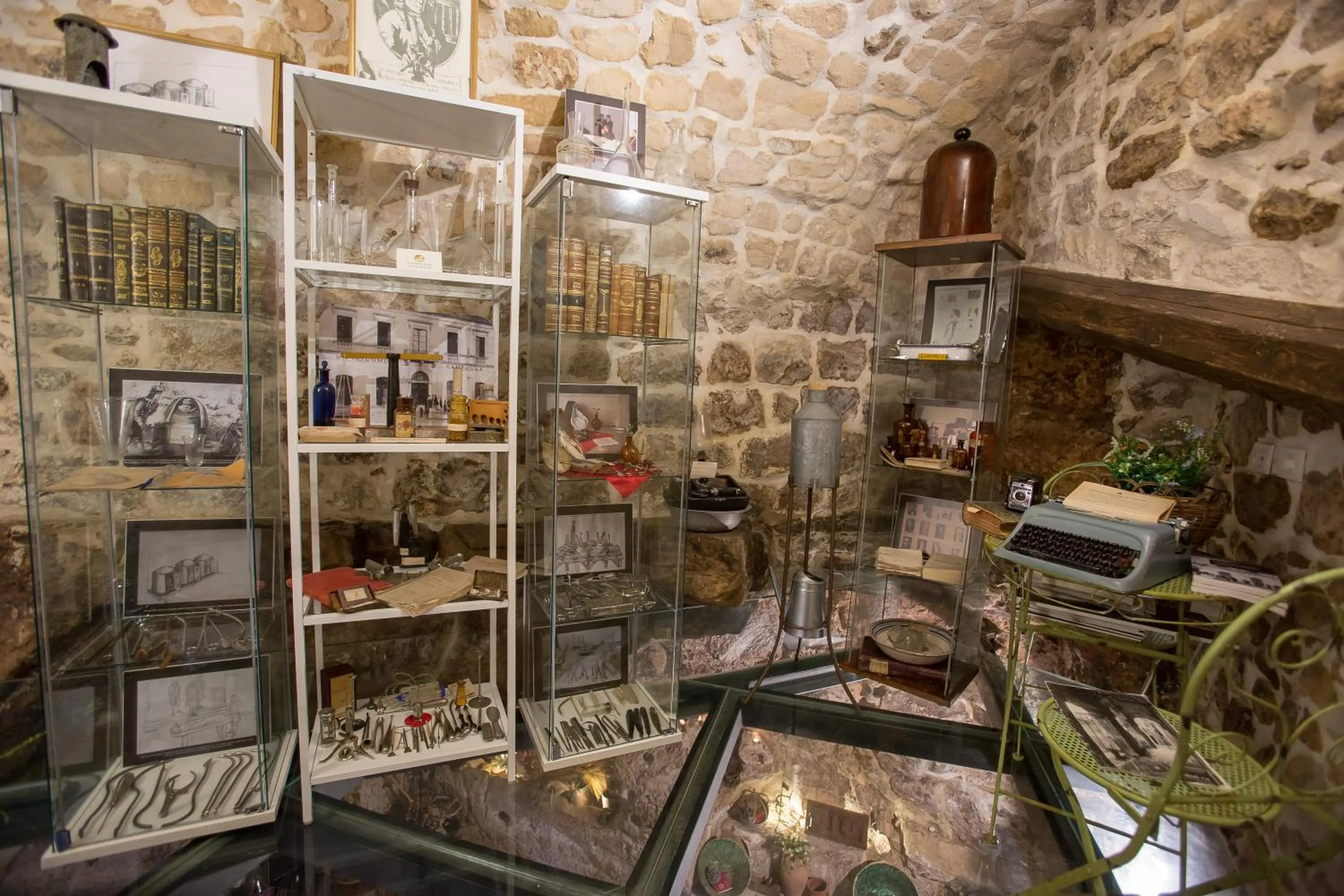Activities in Si-Moutique, le Case-grotte degli Avi 2