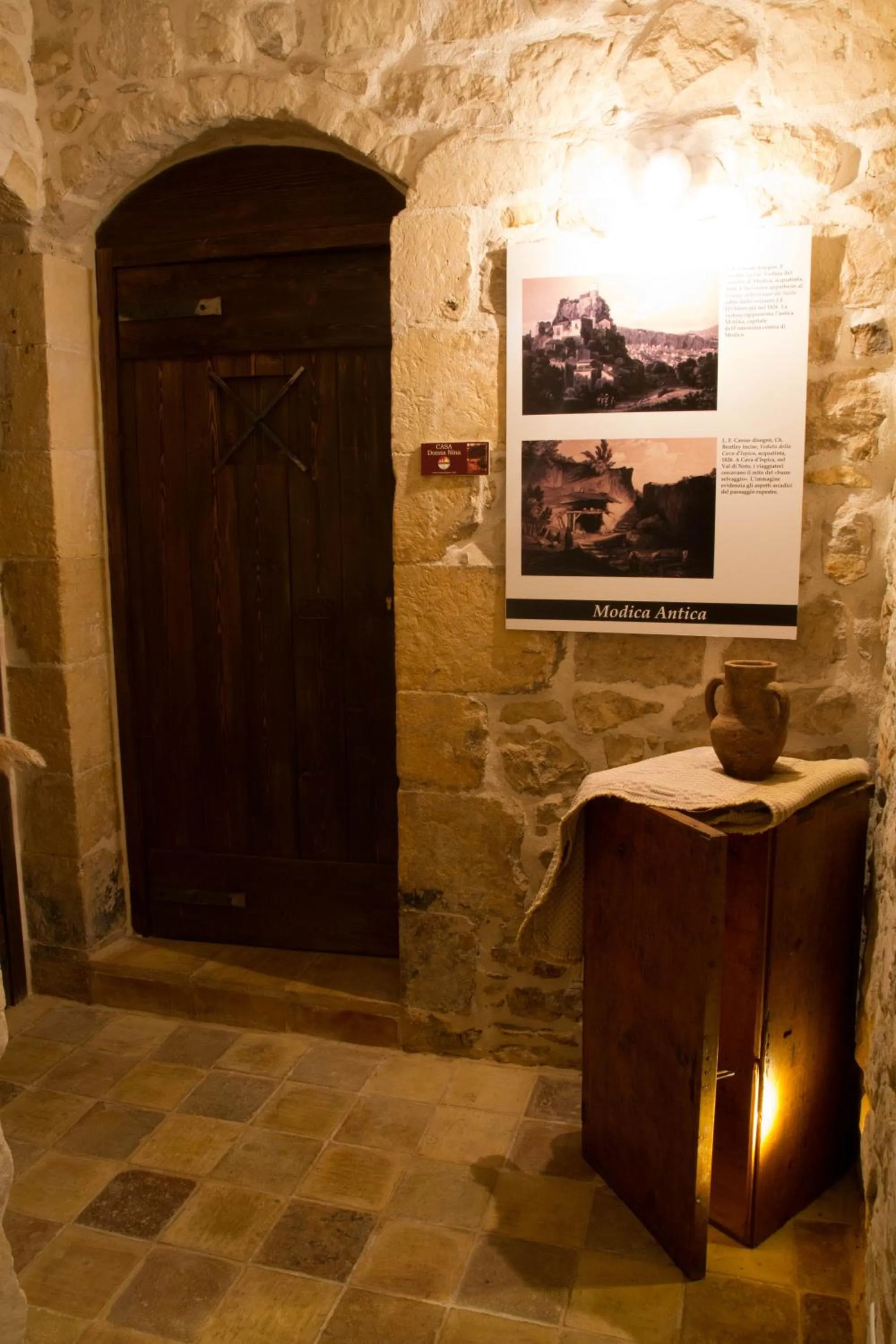 Facade/entrance in Si-Moutique, le Case-grotte degli Avi 2