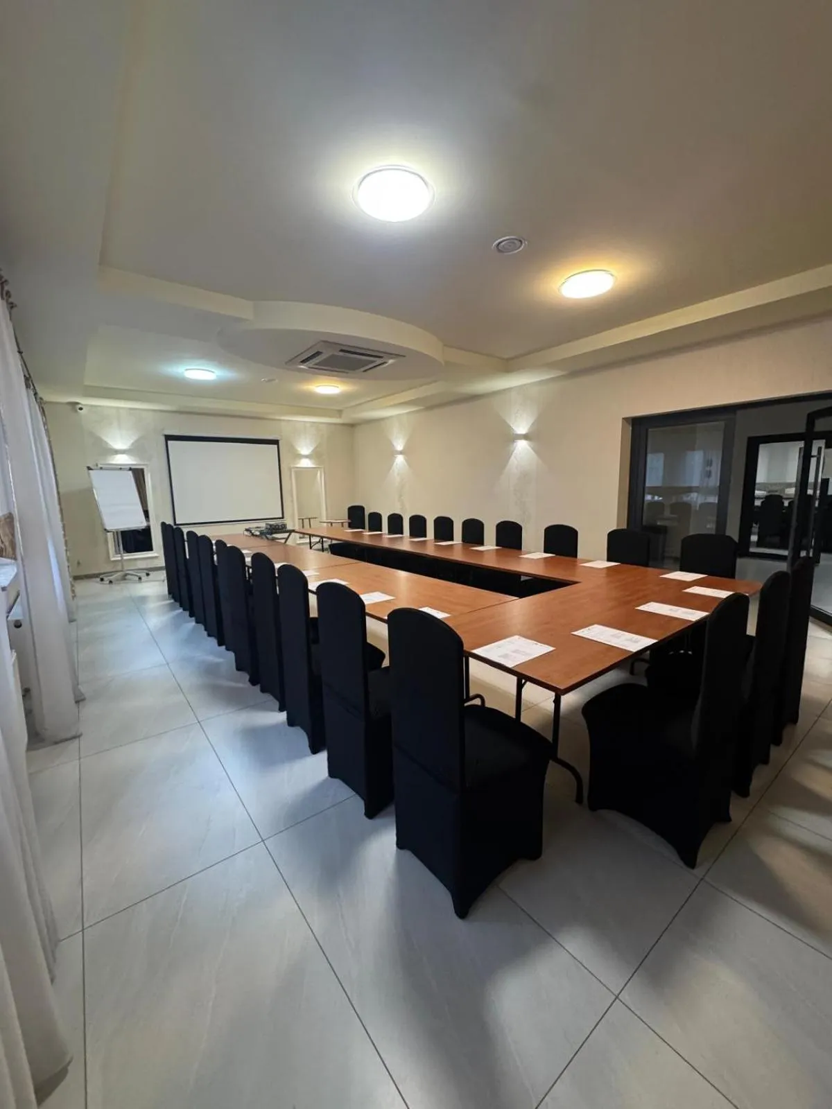 Meeting/conference room in Carina Hotel