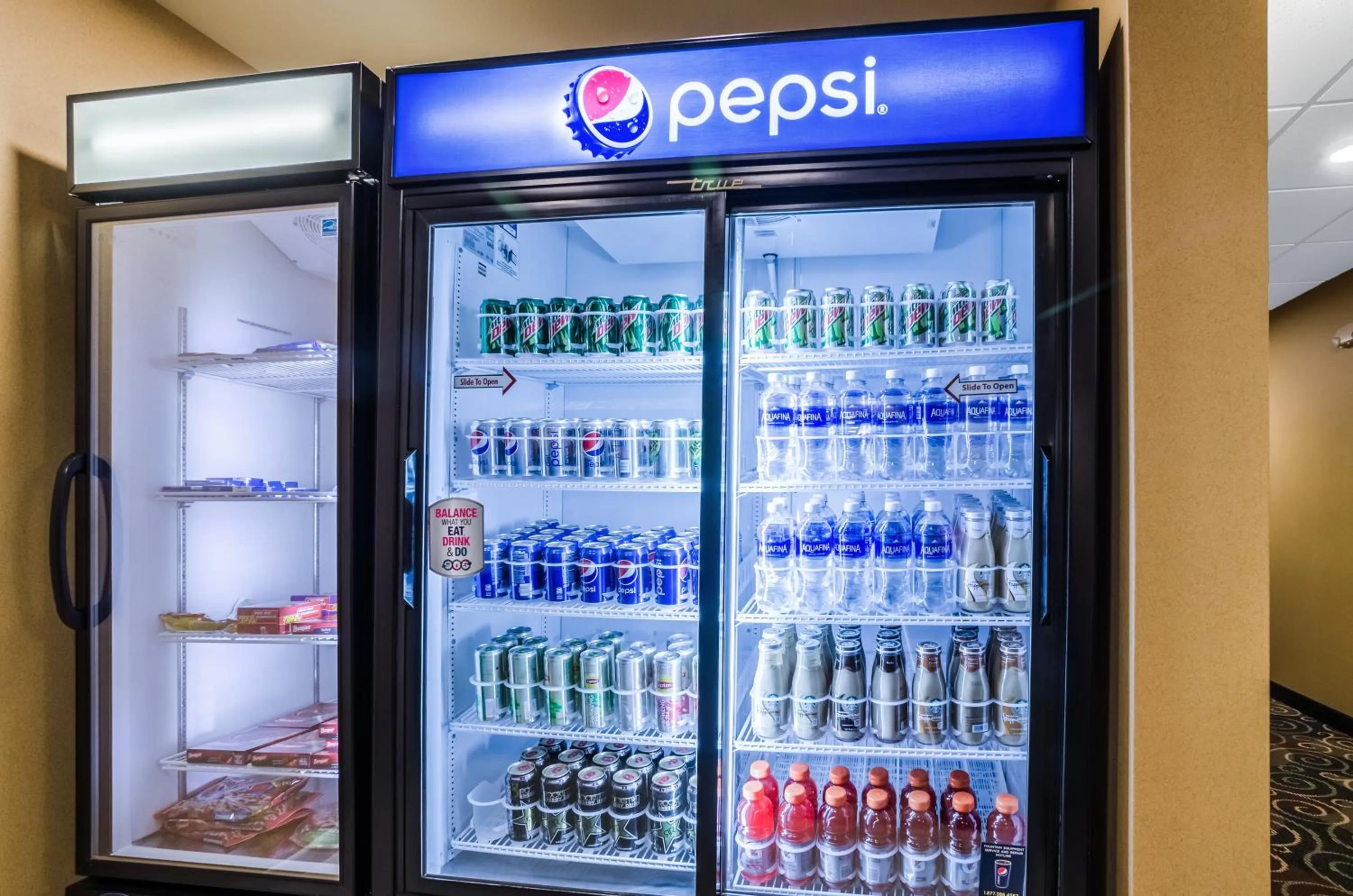 Non alcoholic drinks in Cobblestone Inn & Suites - Oberlin