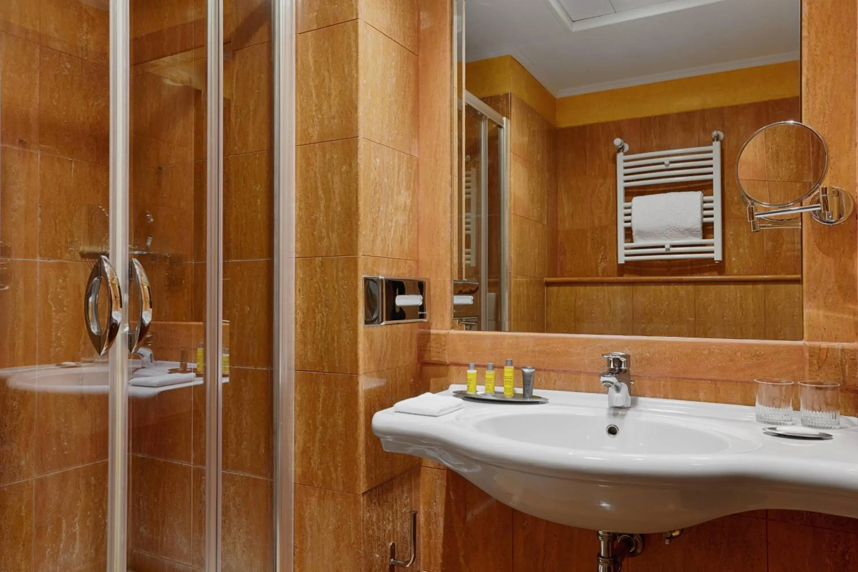 Deluxe, Guest room, 2 Twin/Single Bed(s) in Rome Marriott Park Hotel Deluxe, Guest room, 2 Twin/Single Bed(s) in Rome Marriott Park Hotel