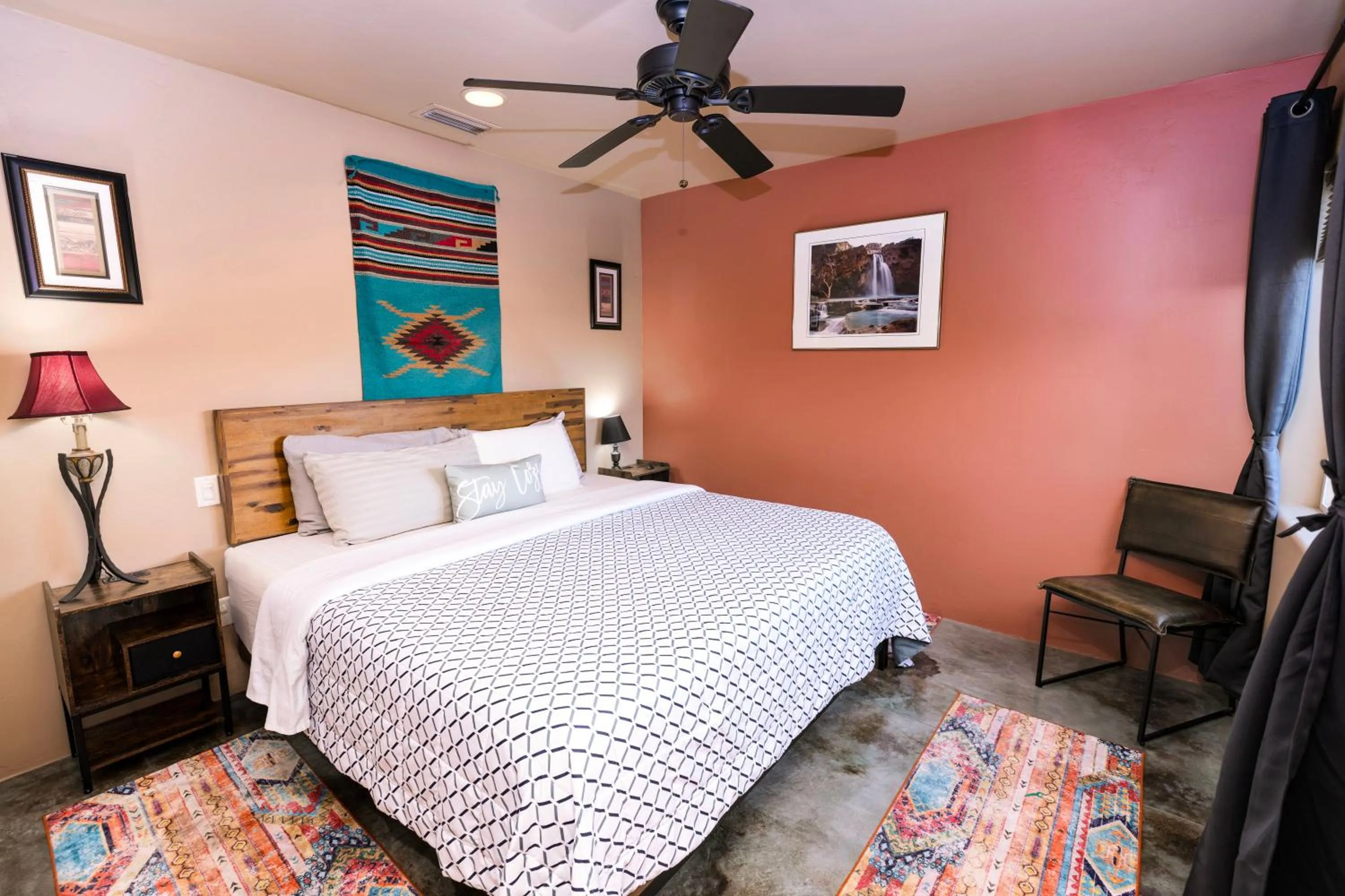 Bedroom, Bed in Cozy Cactus Inn