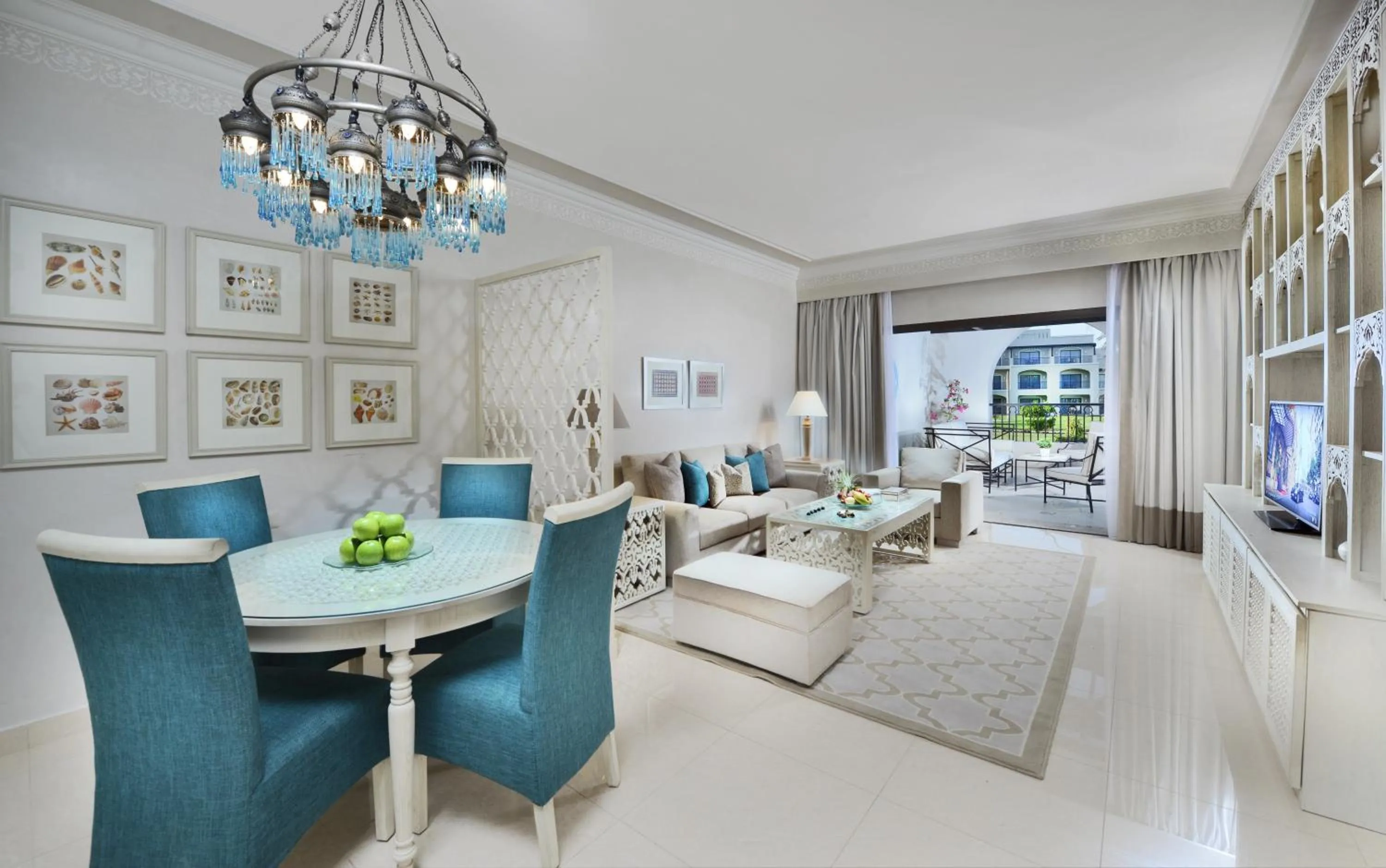 Living room in Steigenberger Alcazar