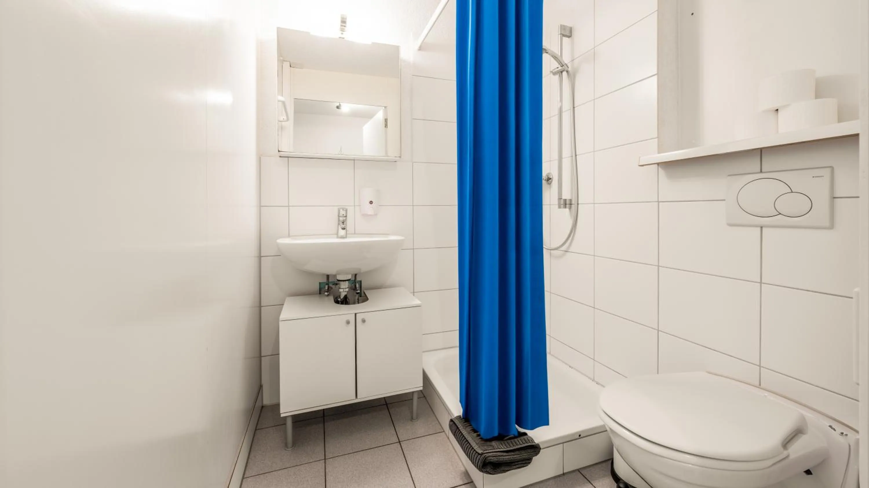 Shower in Anstatthotel Luzern - app self-check-in