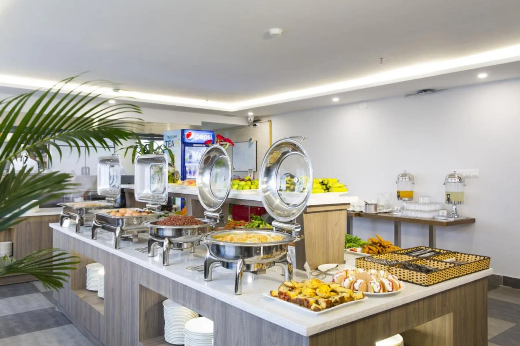 Buffet breakfast in Maple Leaf Hotel & Apartment