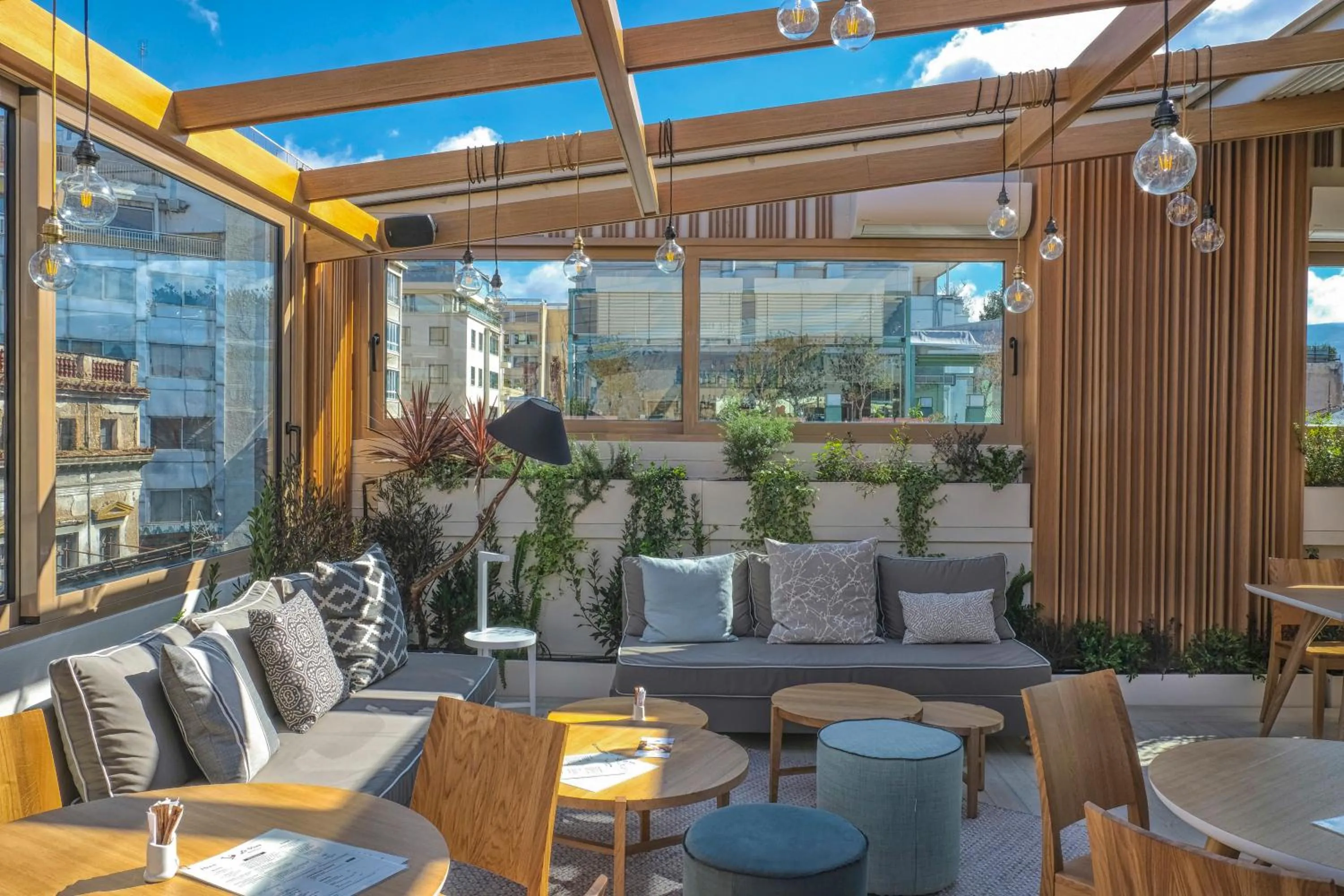 Breakfast in Lotus Center