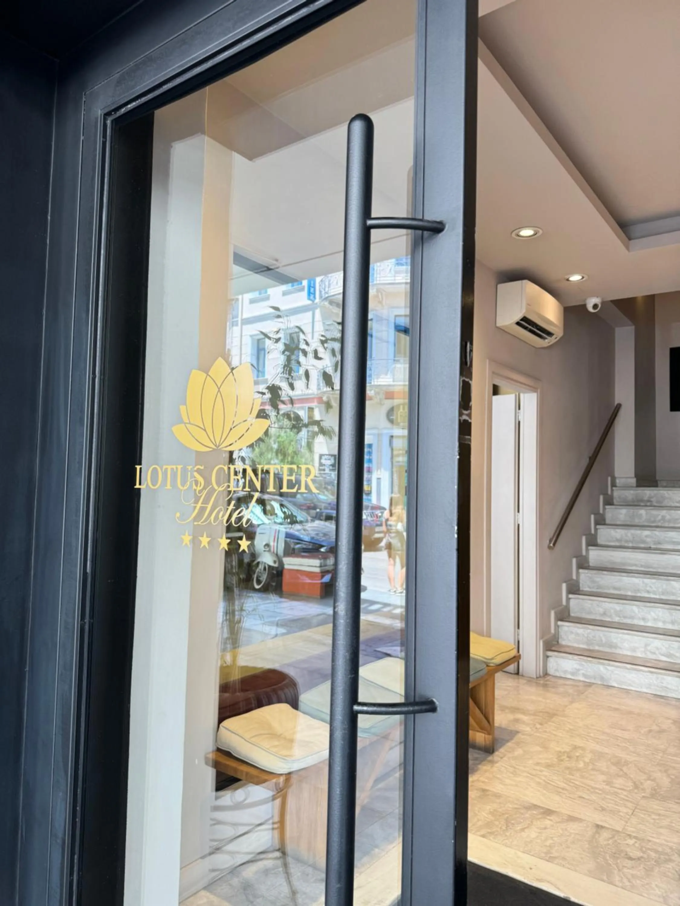 Property building in Lotus Center