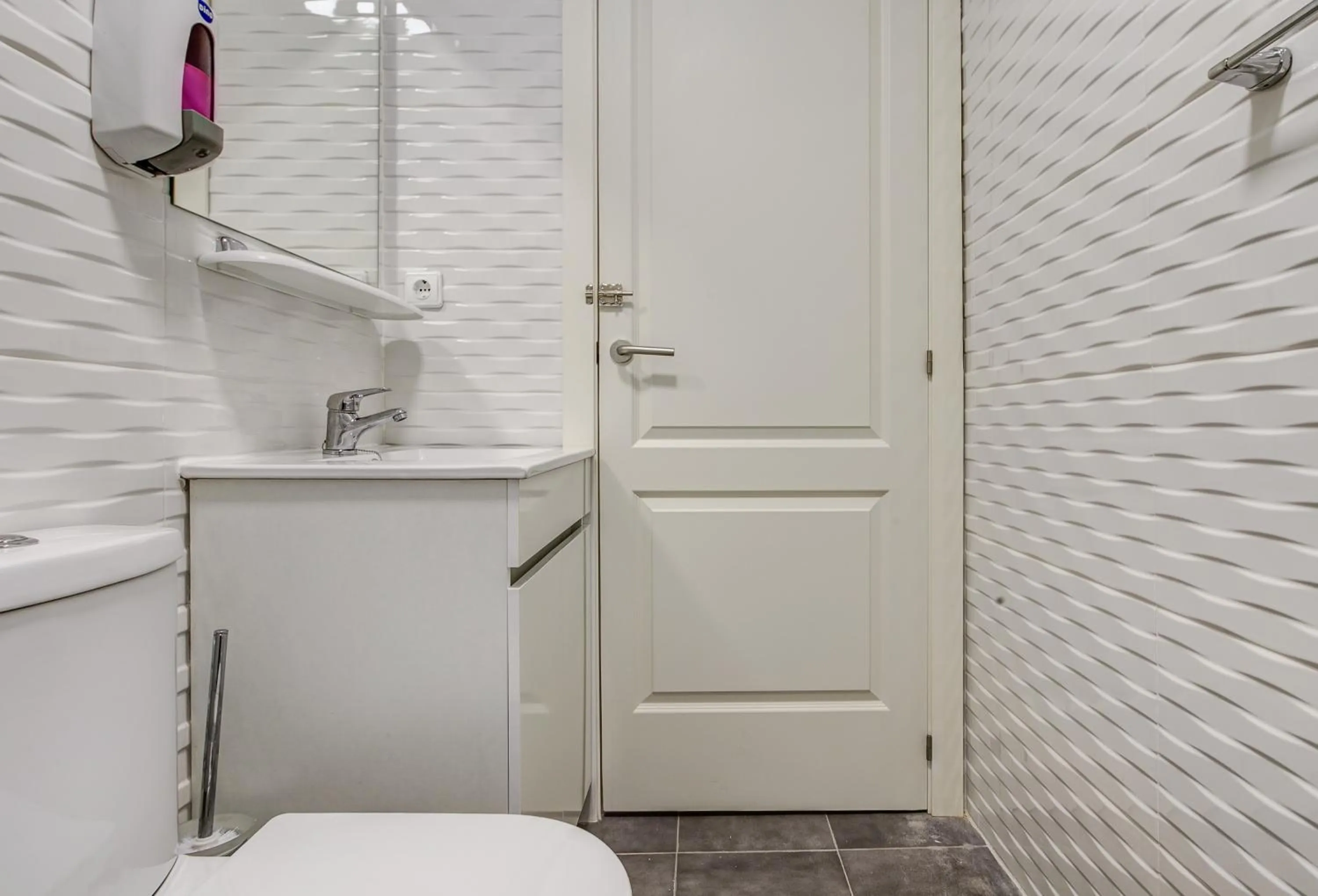 Hot Tub in Hostel Seven Hills