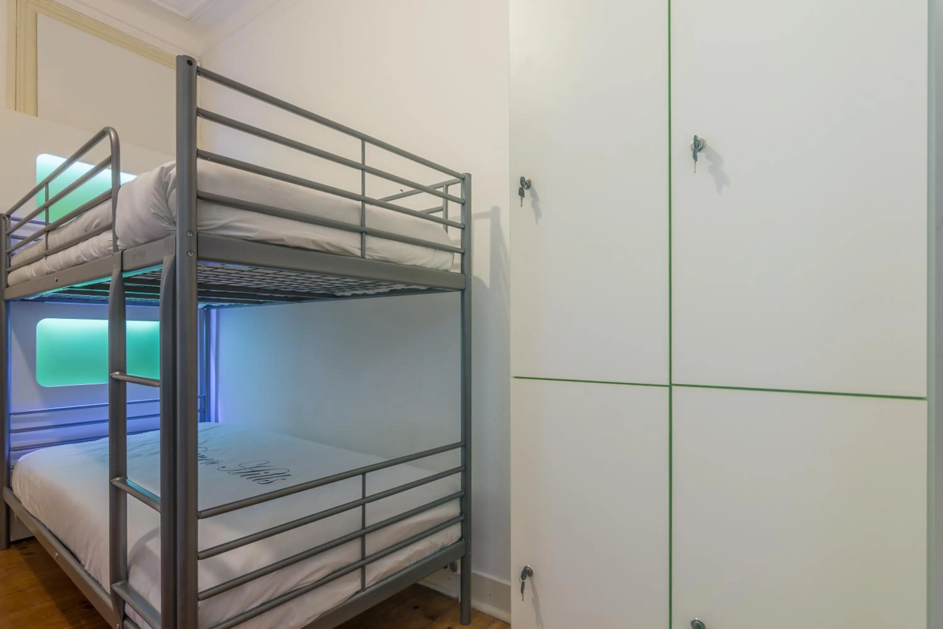 bunk bed, Bed in Hostel Seven Hills