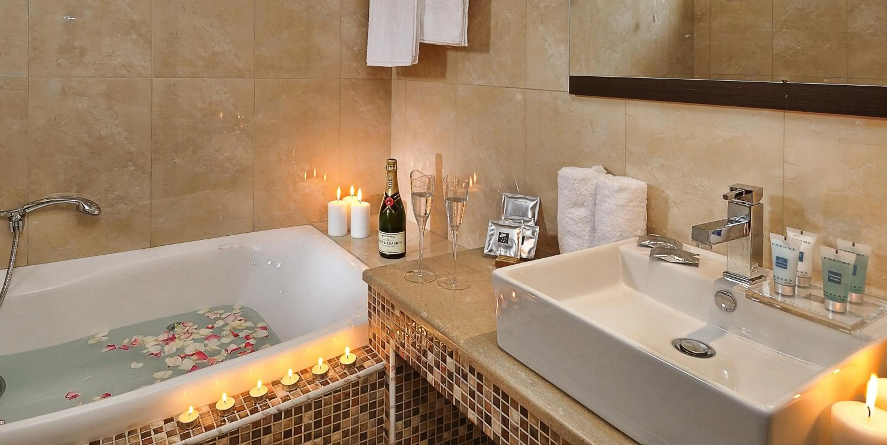 Shower, Bathroom in Royal Heights Resort Villas & Spa