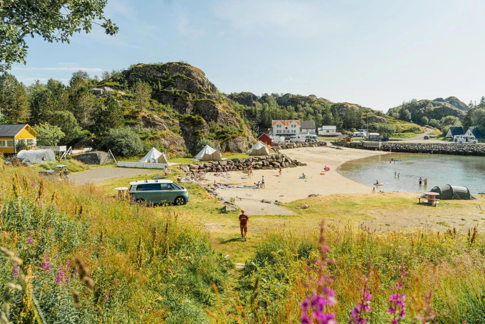 Spring in Skårungen - Hotel, Cabins and Camping