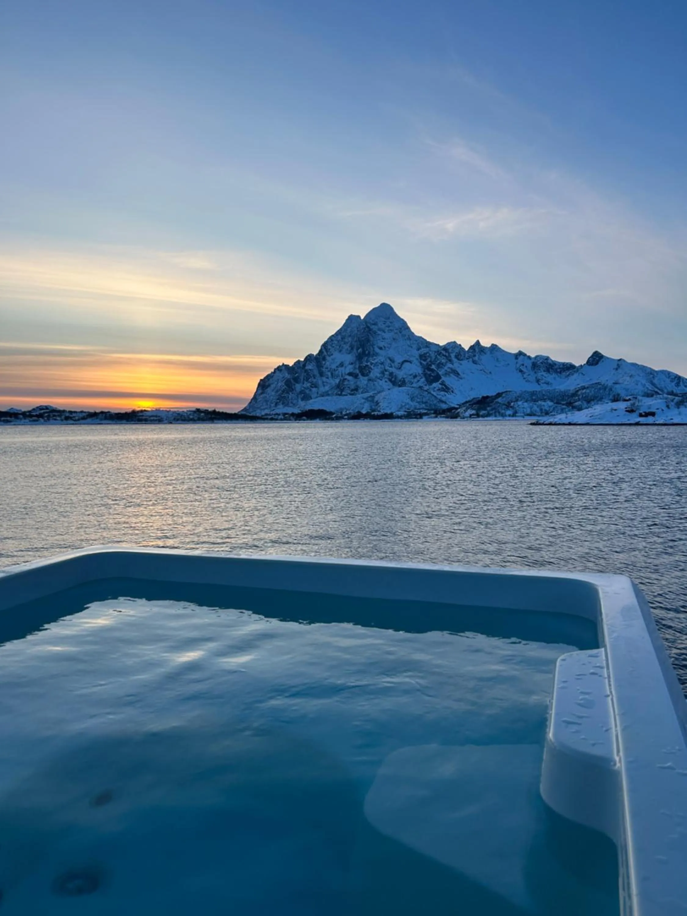 Hot Tub in Skårungen - Hotel, Cabins and Camping