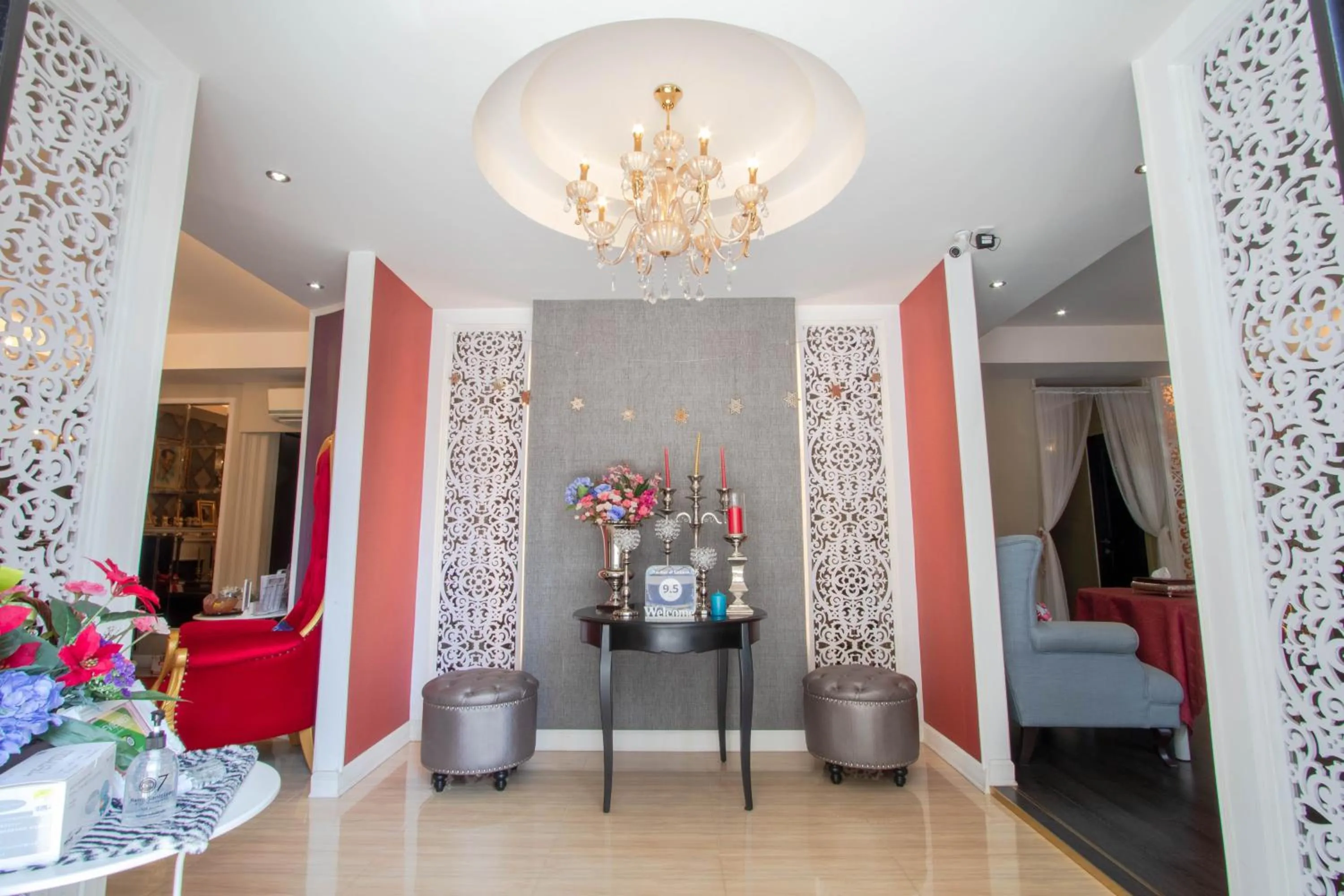 Facade/entrance, Bed in The Star of Sathorn