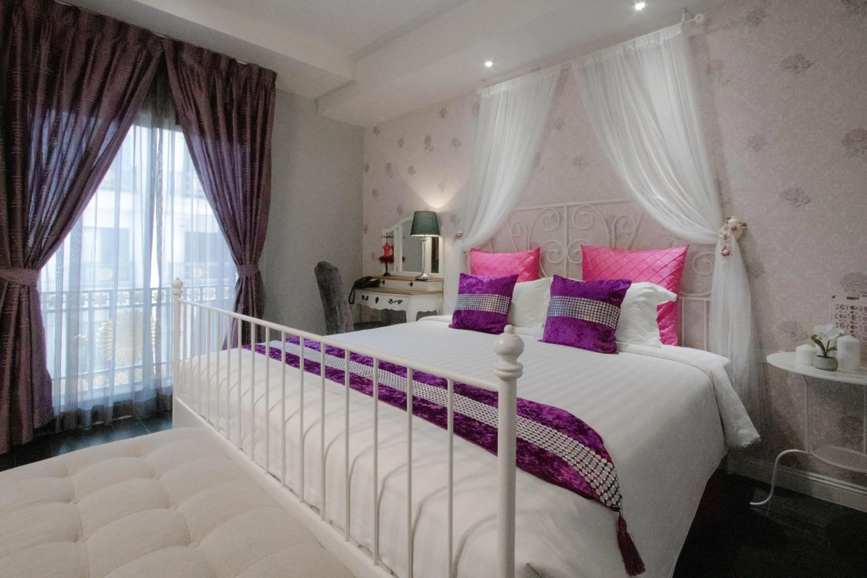 Bed in The Star of Sathorn