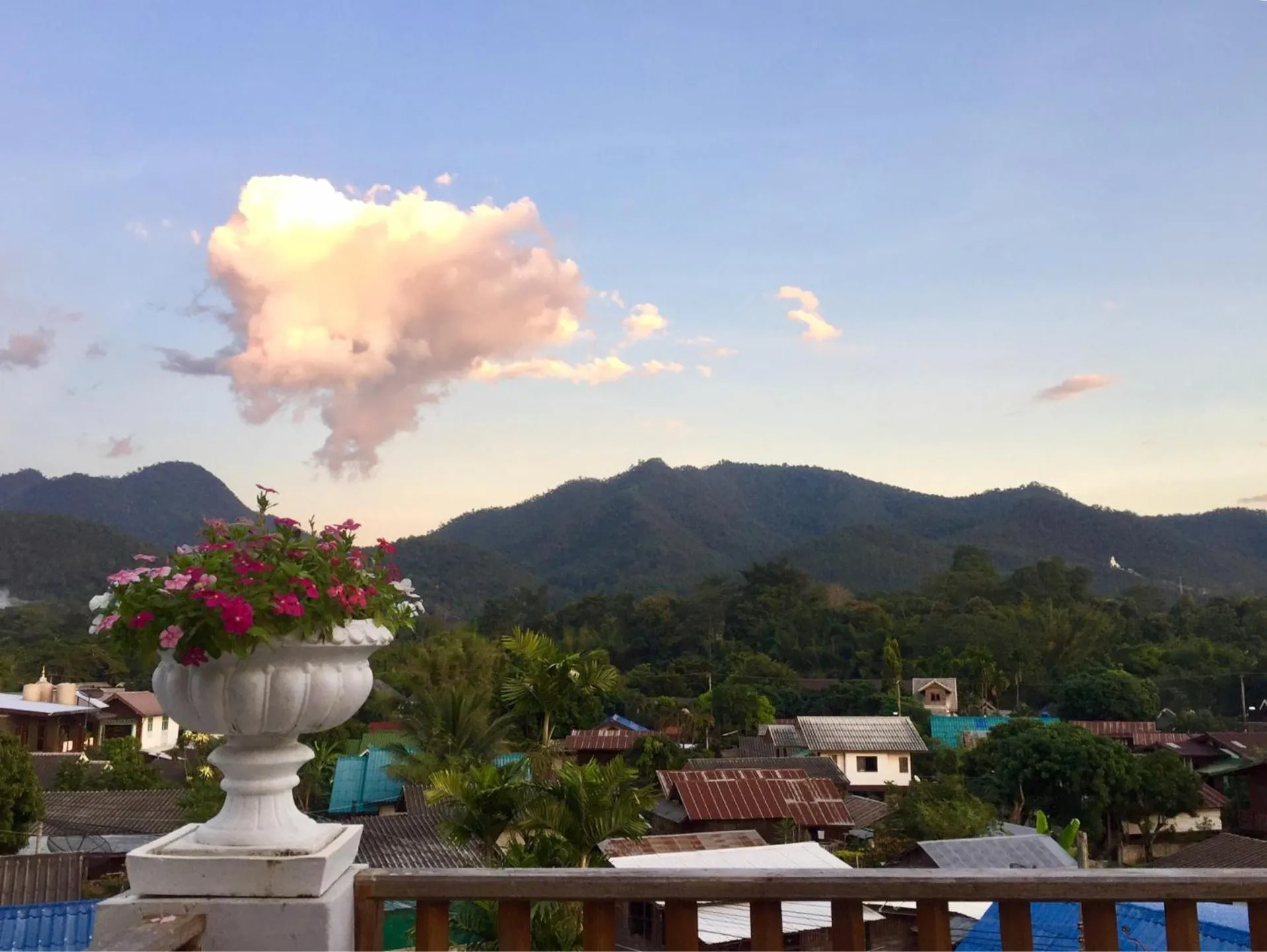Mountain view in Pai Cherkaew Boutique House