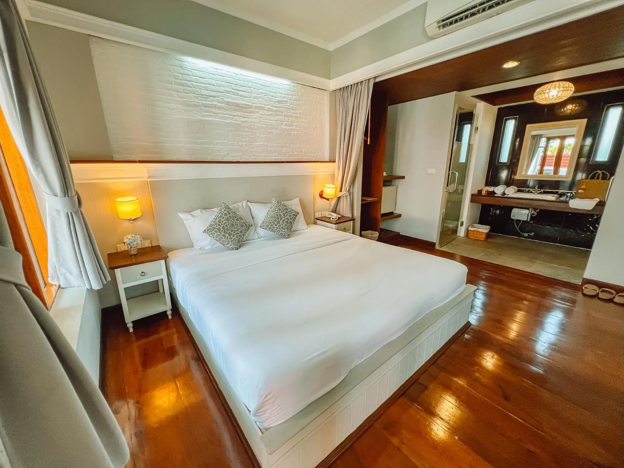 Bedroom, Bed in Pai Cherkaew Boutique House