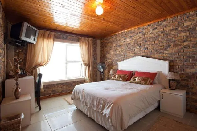 Photo of the whole room, Bed in Quest Bed And Breakfast