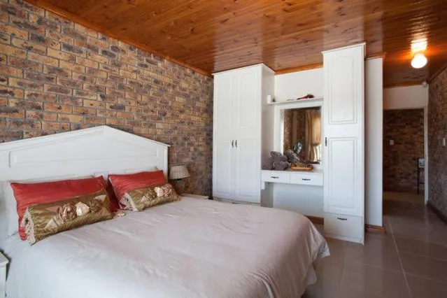 Photo of the whole room, Bed in Quest Bed And Breakfast