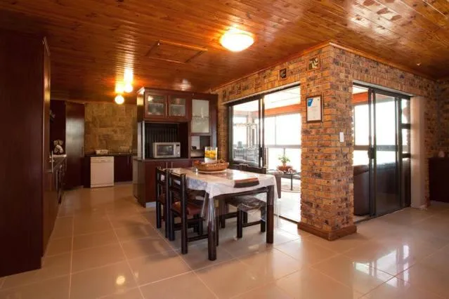 Dining area in Quest Bed And Breakfast